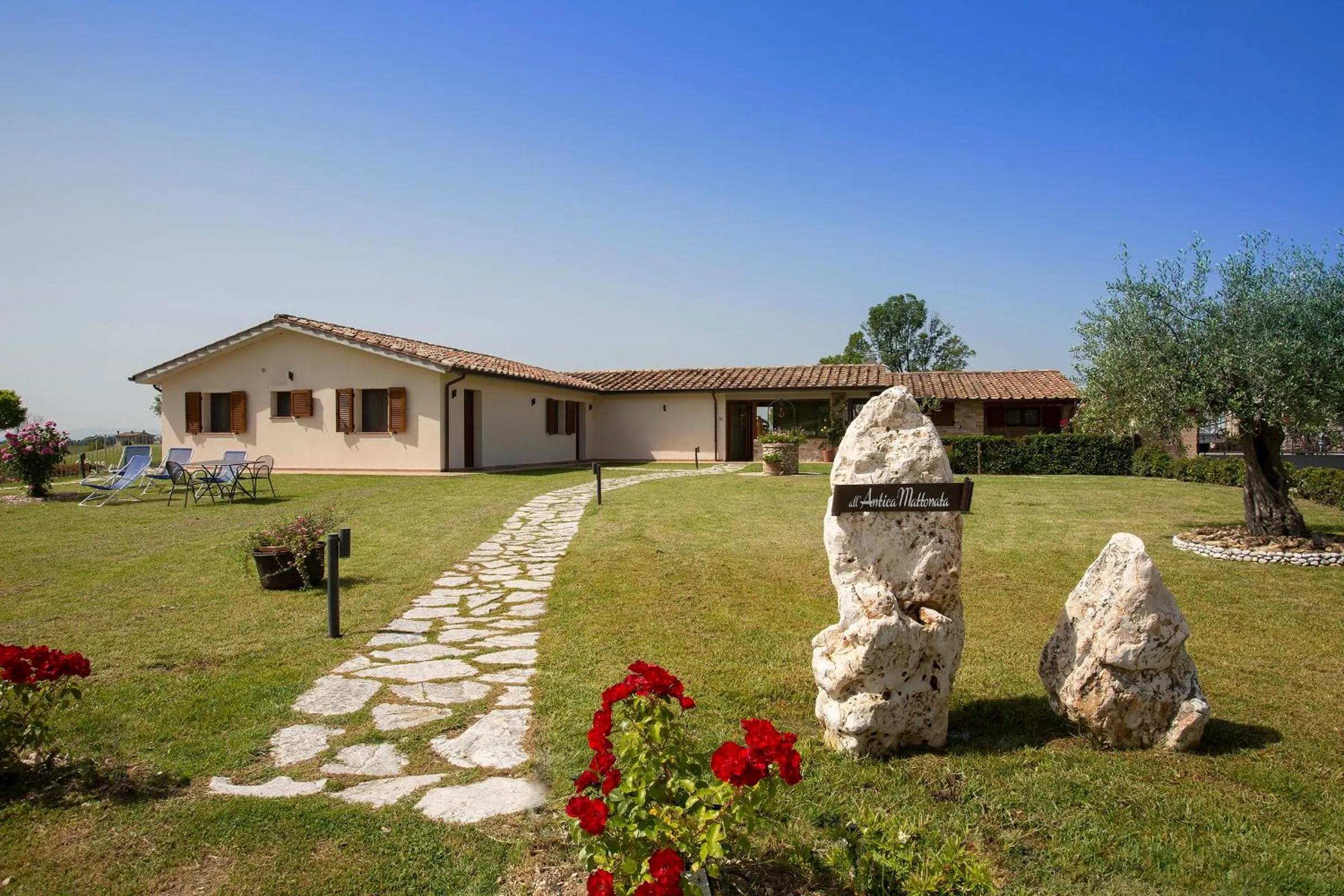 Property building in All'Antica Mattonata