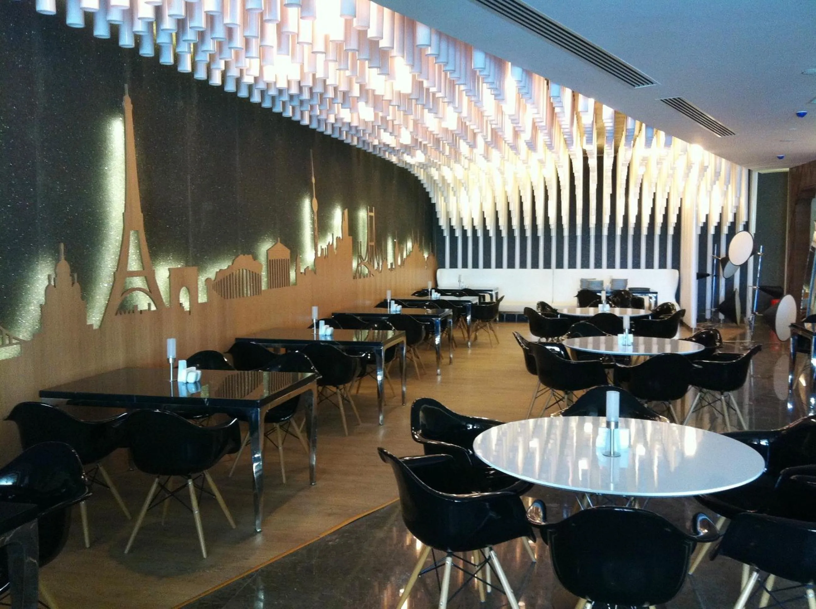 Restaurant/places to eat in Delphin Imperial Lara