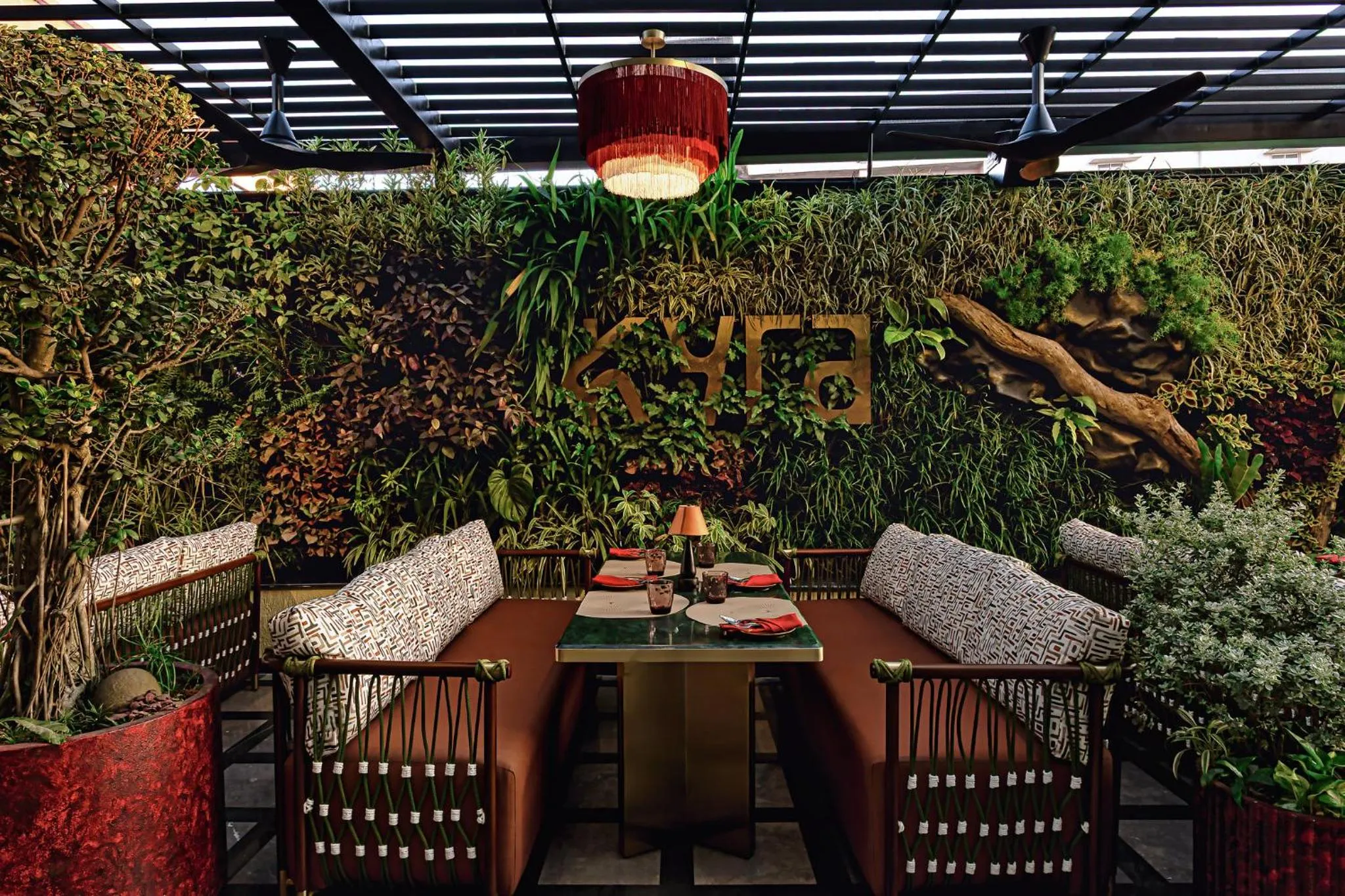 Restaurant/places to eat in Holiday Inn Cochin by IHG