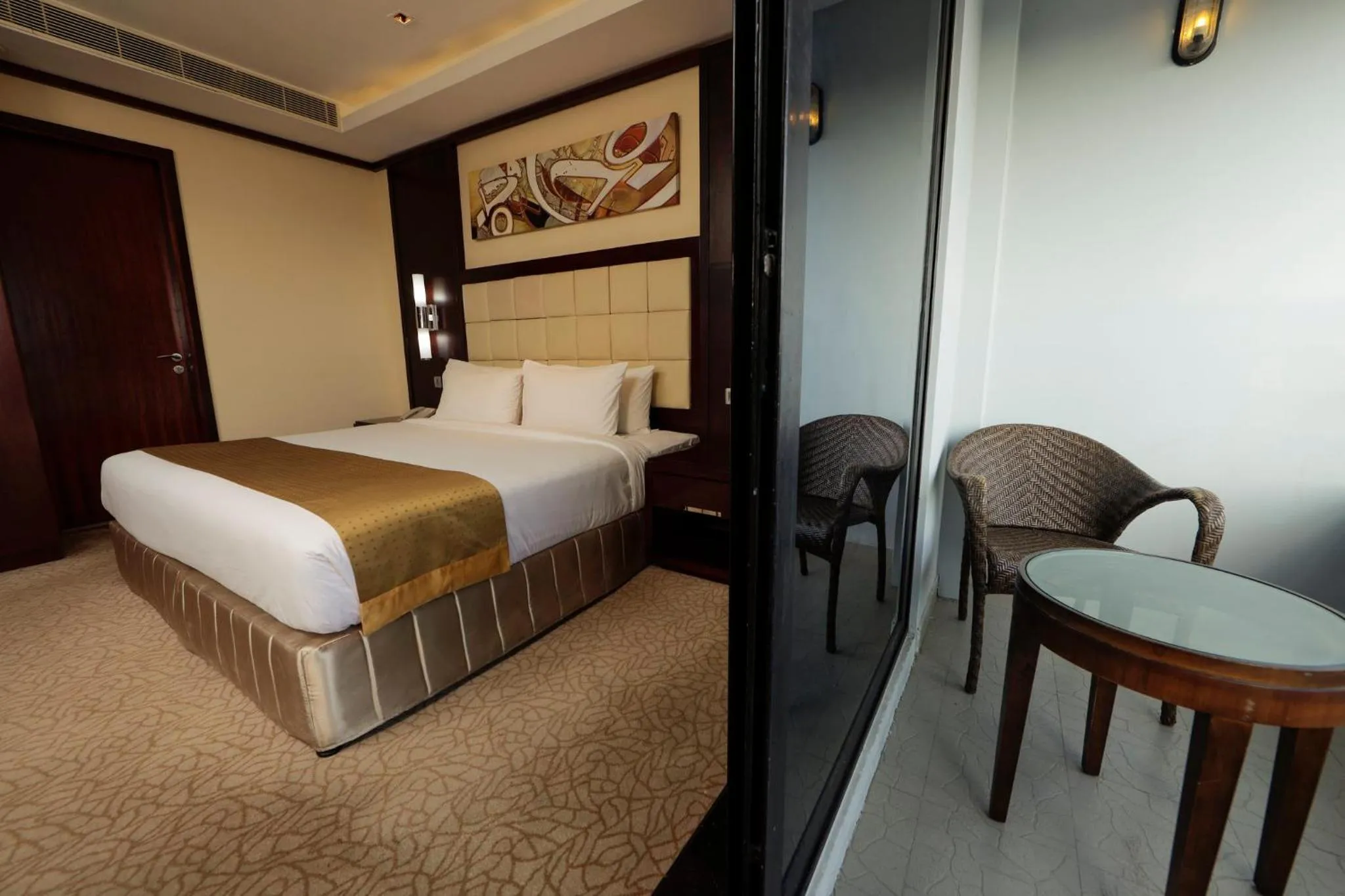 Bedroom, Bed in Holiday Inn Cochin by IHG