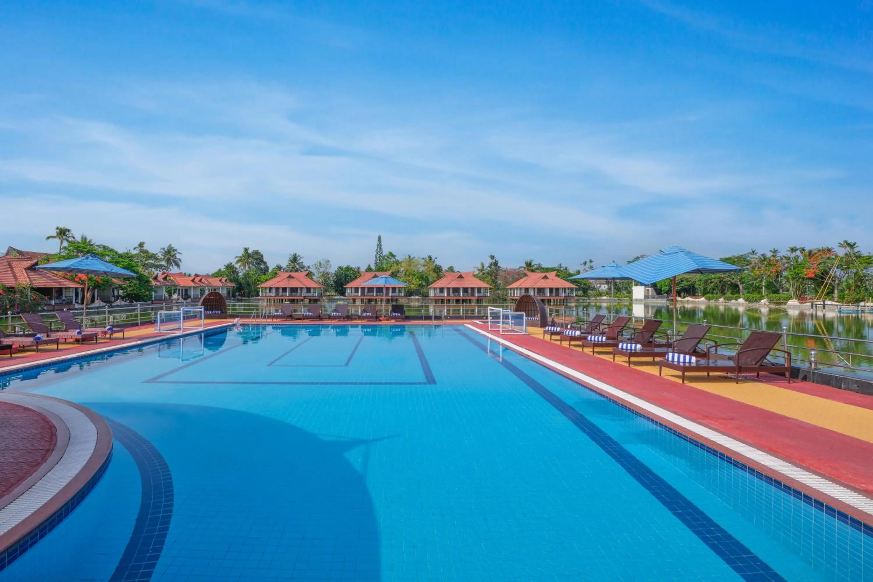 Swimming pool in Sterling Lake Palace Alleppey