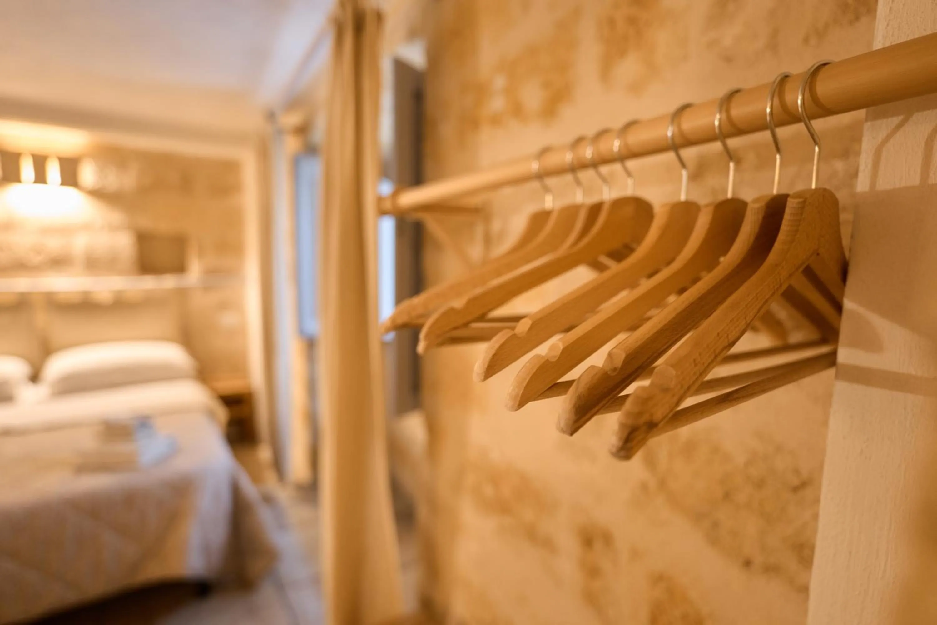 wardrobe, Bed in Bed & Breakfast Casa Lopez