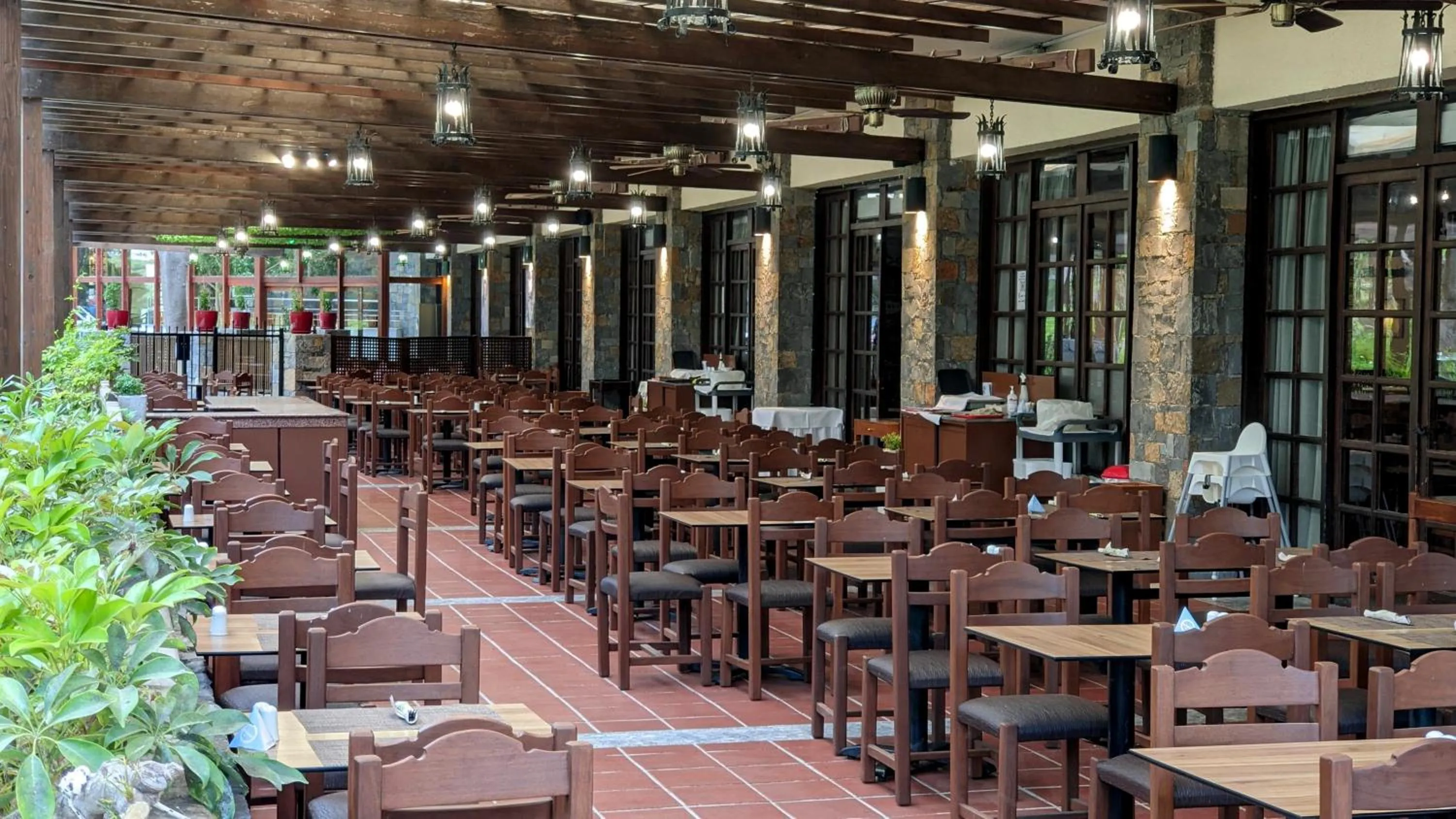 Restaurant/places to eat in Apollonia Beach Resort & Spa