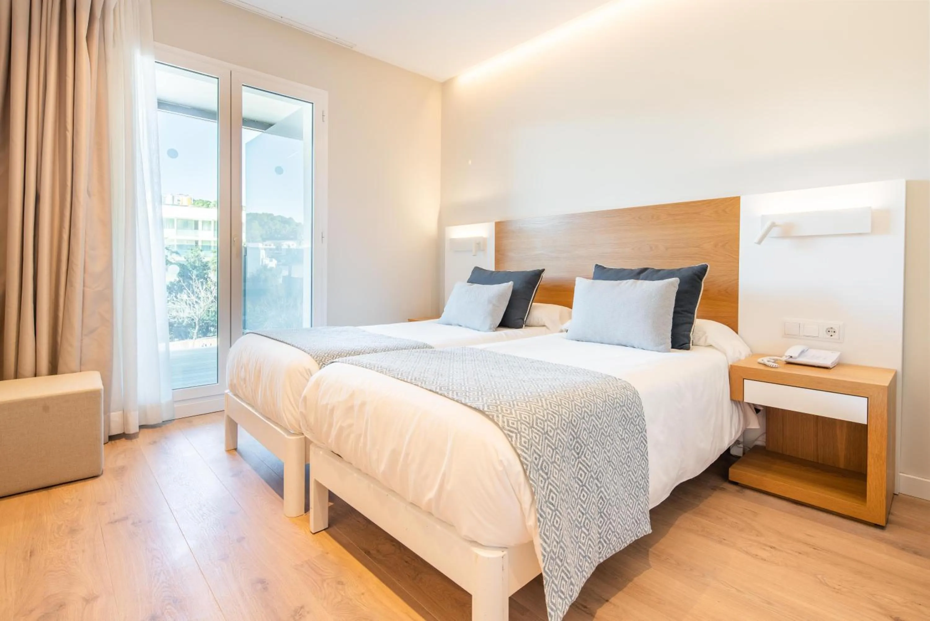 Photo of the whole room, Bed in Hotel Eden Soller