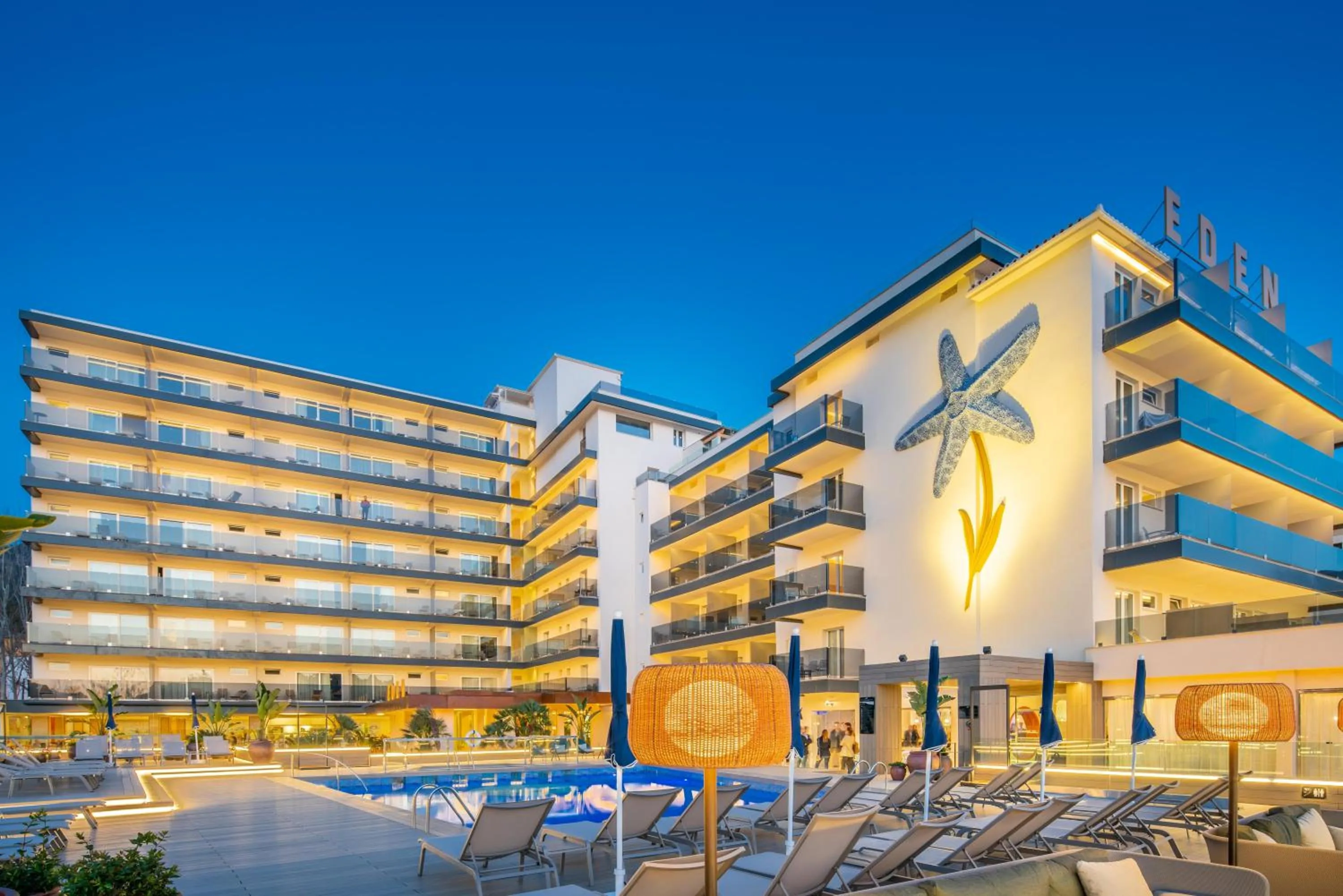 Facade/entrance in Hotel Eden Soller