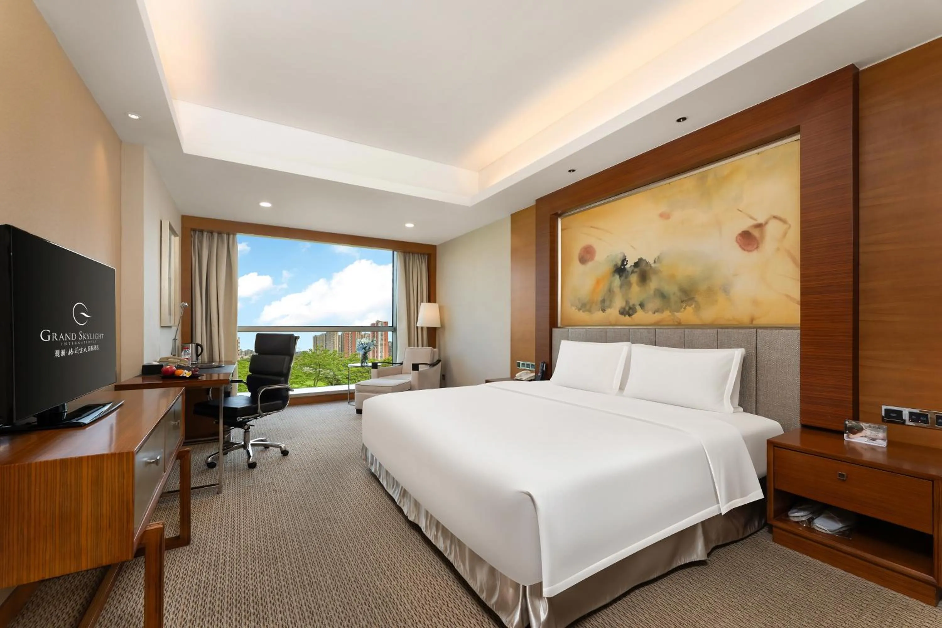 Bed in Grand Skylight International Hotel Shenzhen Guanlan, Near Metro Station, Huawei, Foxcnn, Shenzhen North Railway