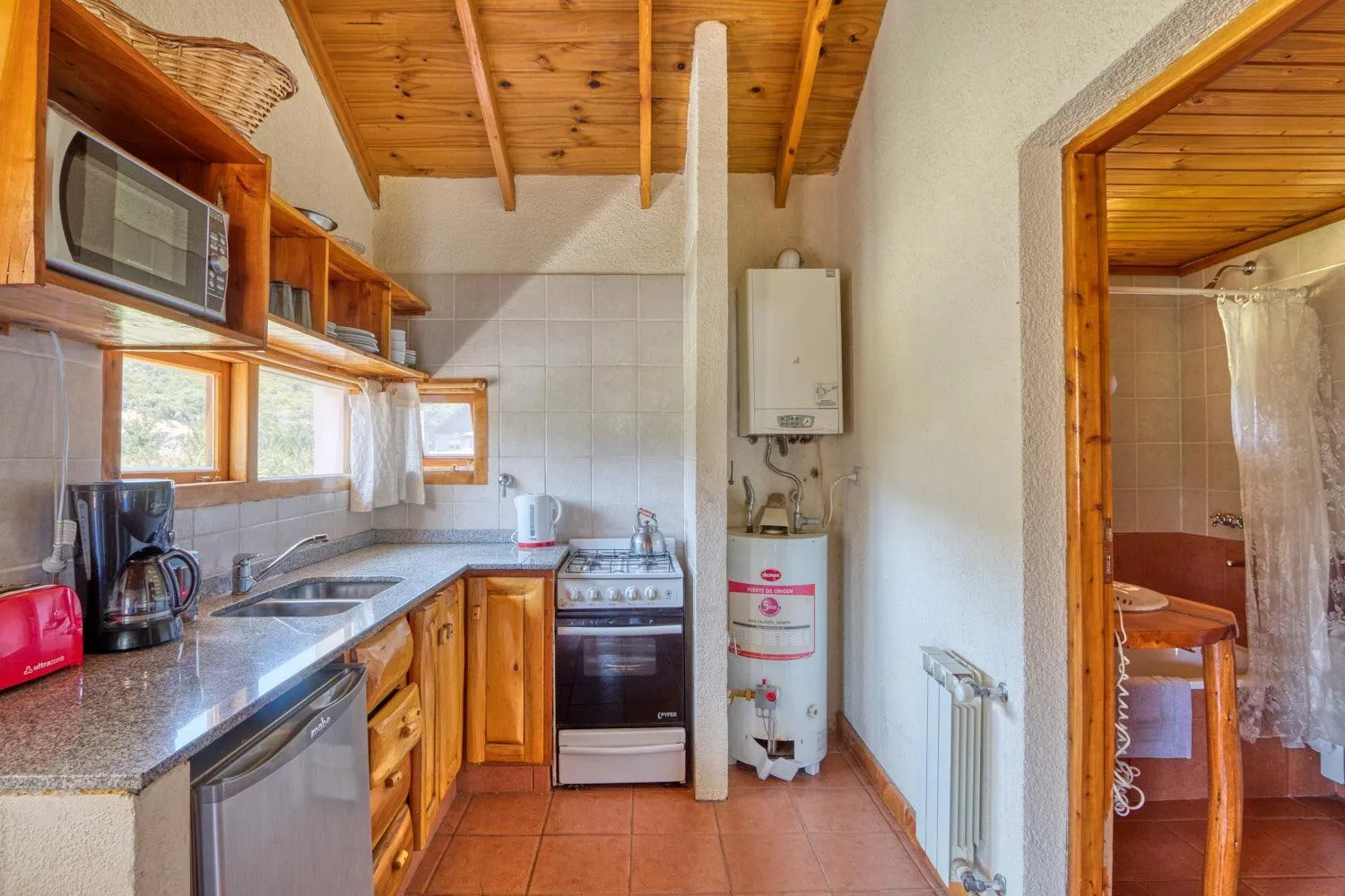 Kitchen or kitchenette in Punto Bariloche