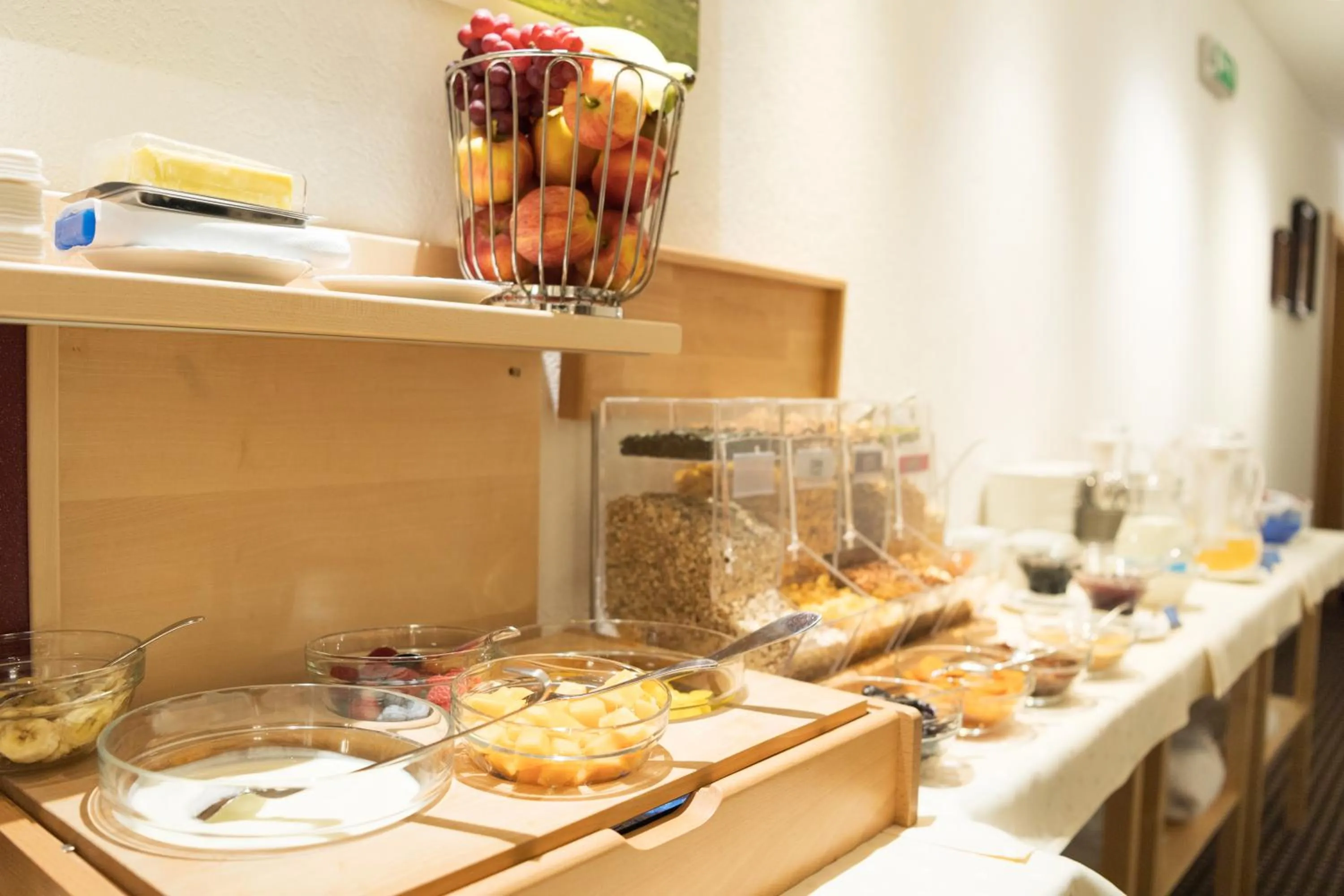 Food and drinks in Aparthotel Acksteiner