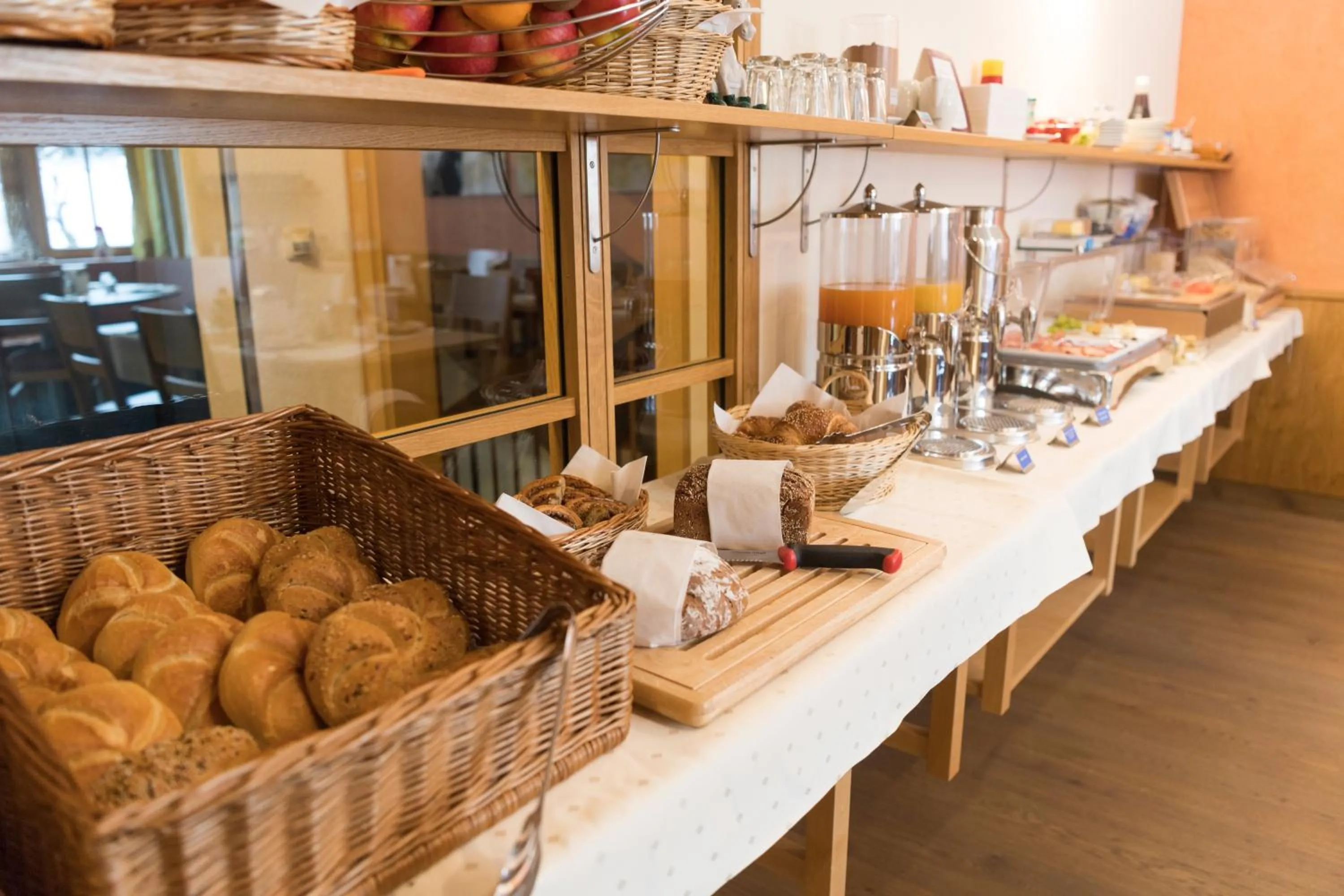 Breakfast in Aparthotel Acksteiner