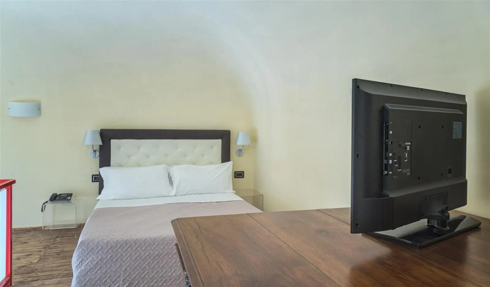 Photo of the whole room, Bed in Villa Signorini Hotel