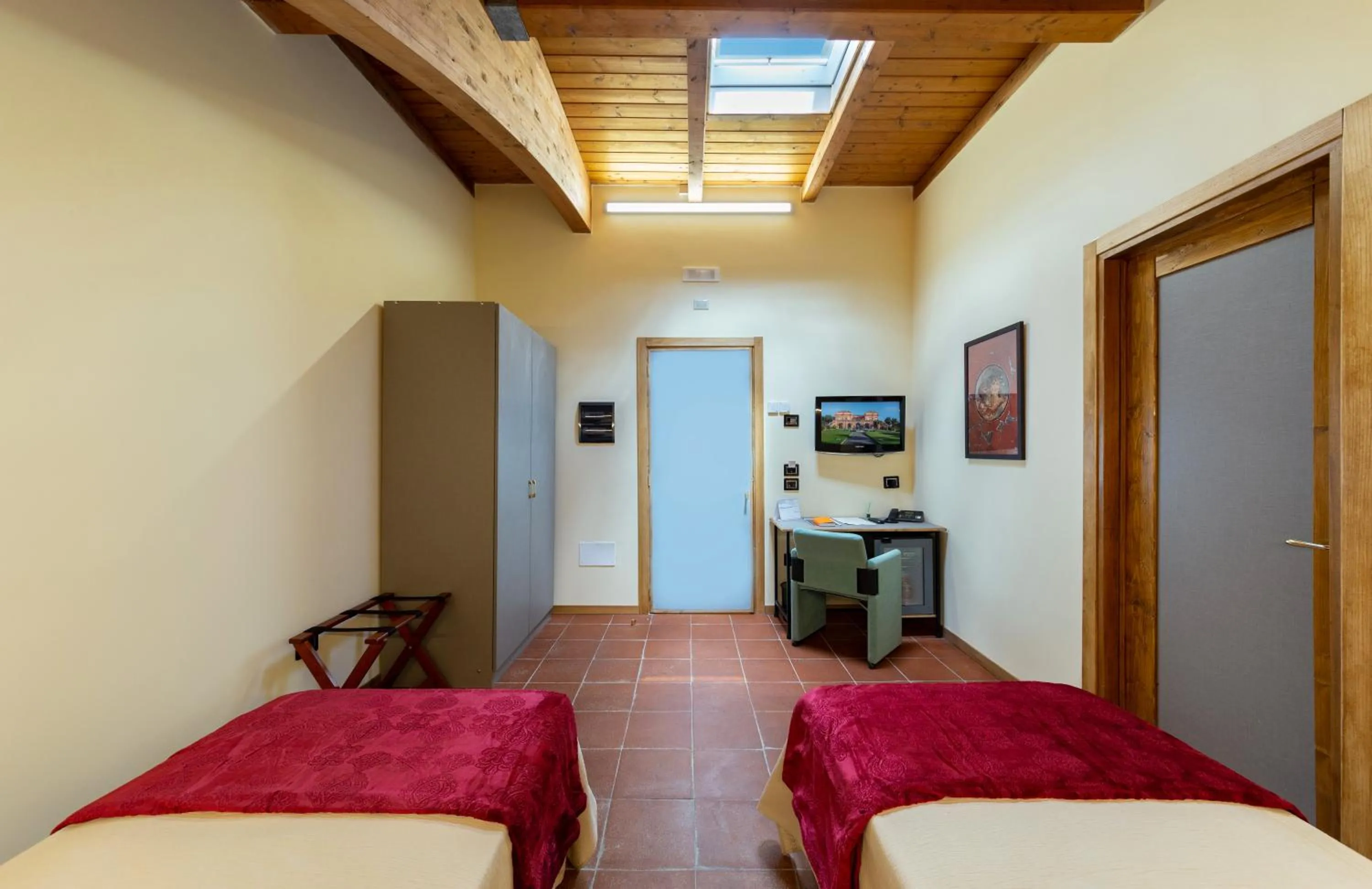 Photo of the whole room, Bed in Villa Signorini Hotel