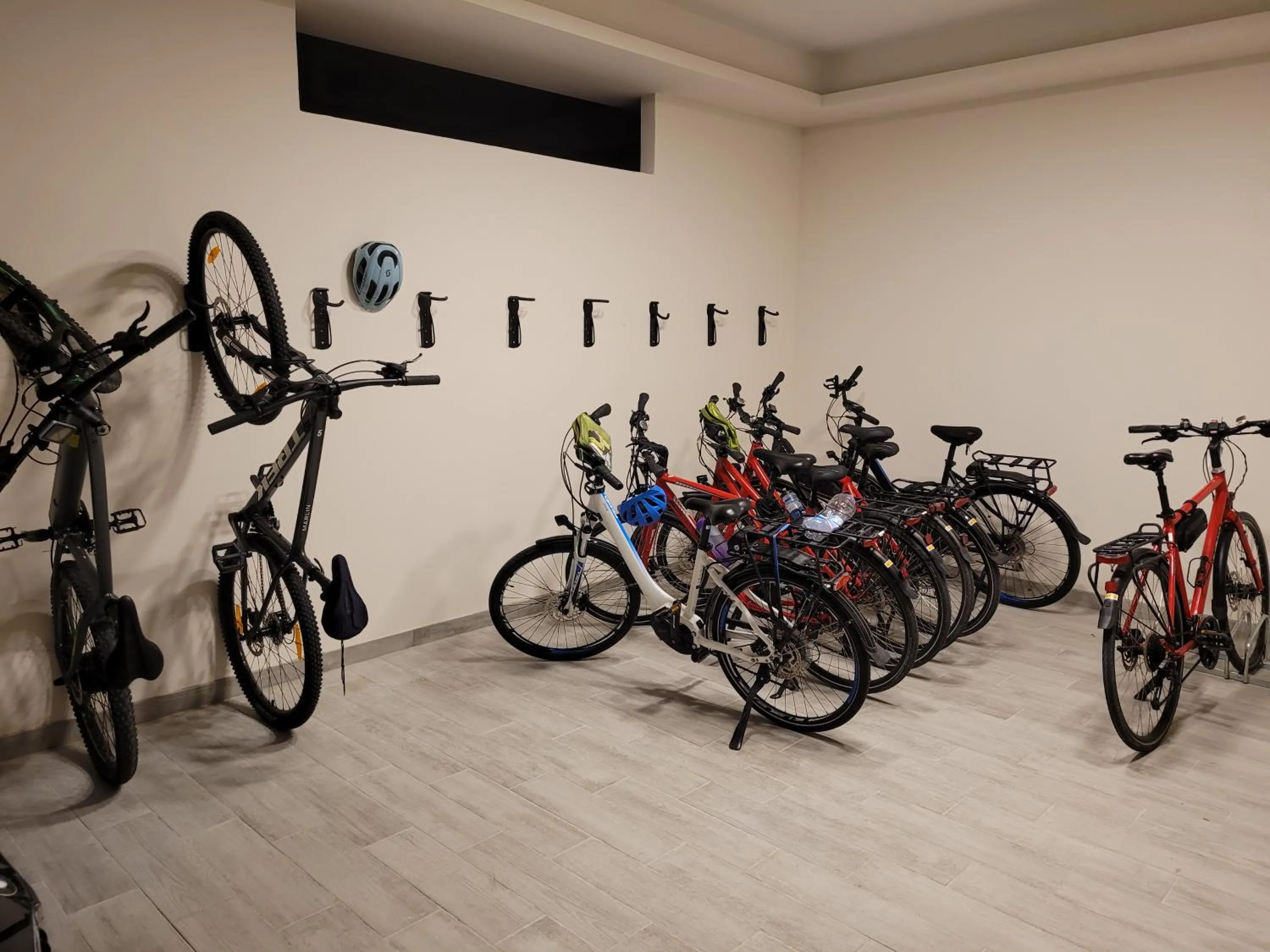 Cycling in Domus Romulea