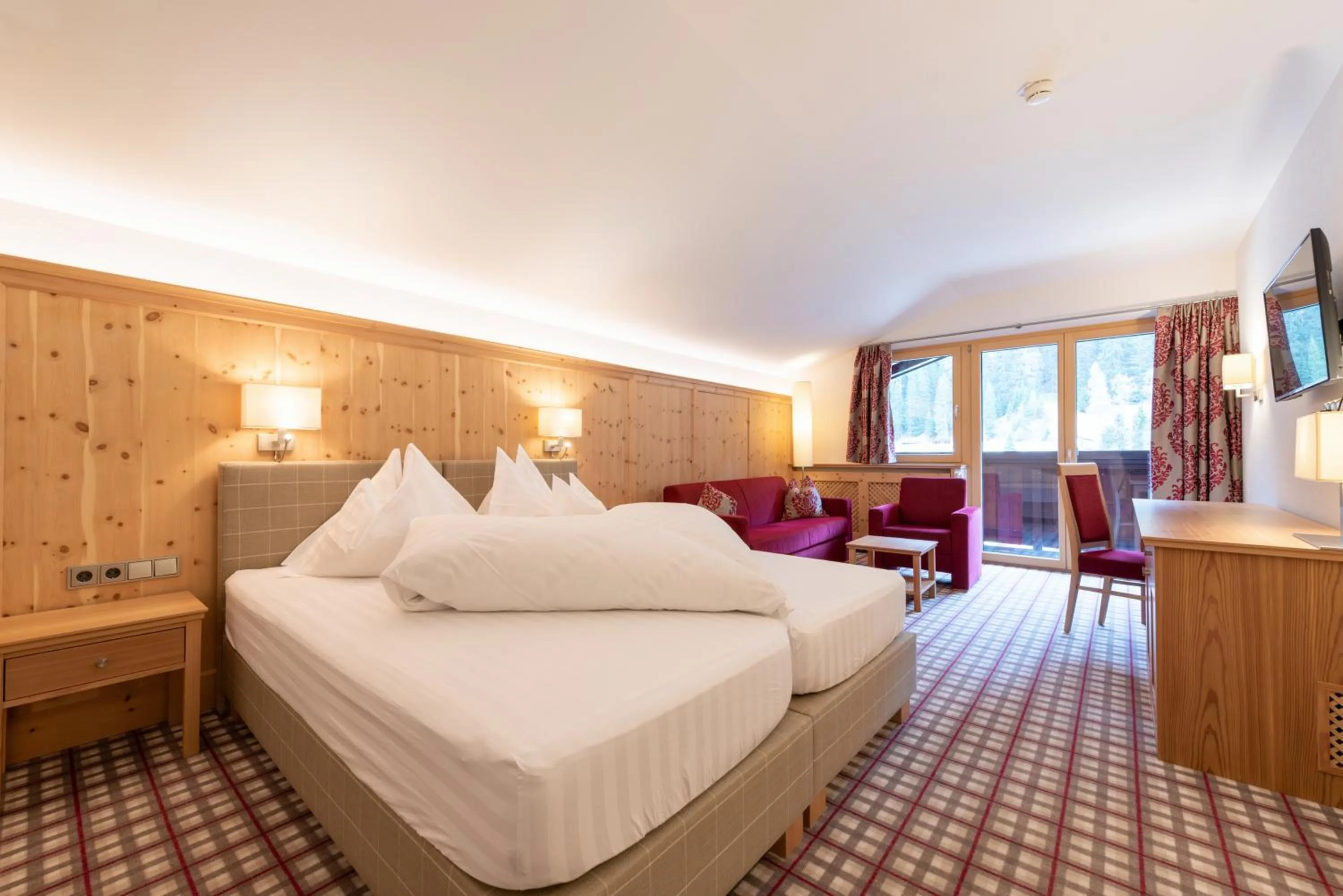 Bed in Heart Hotel Arlberg