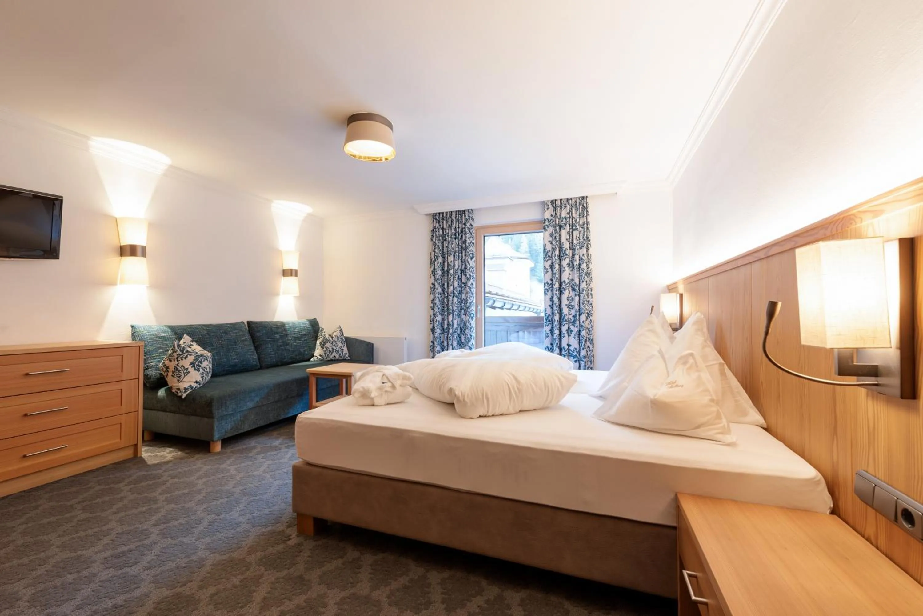 Bed in Heart Hotel Arlberg