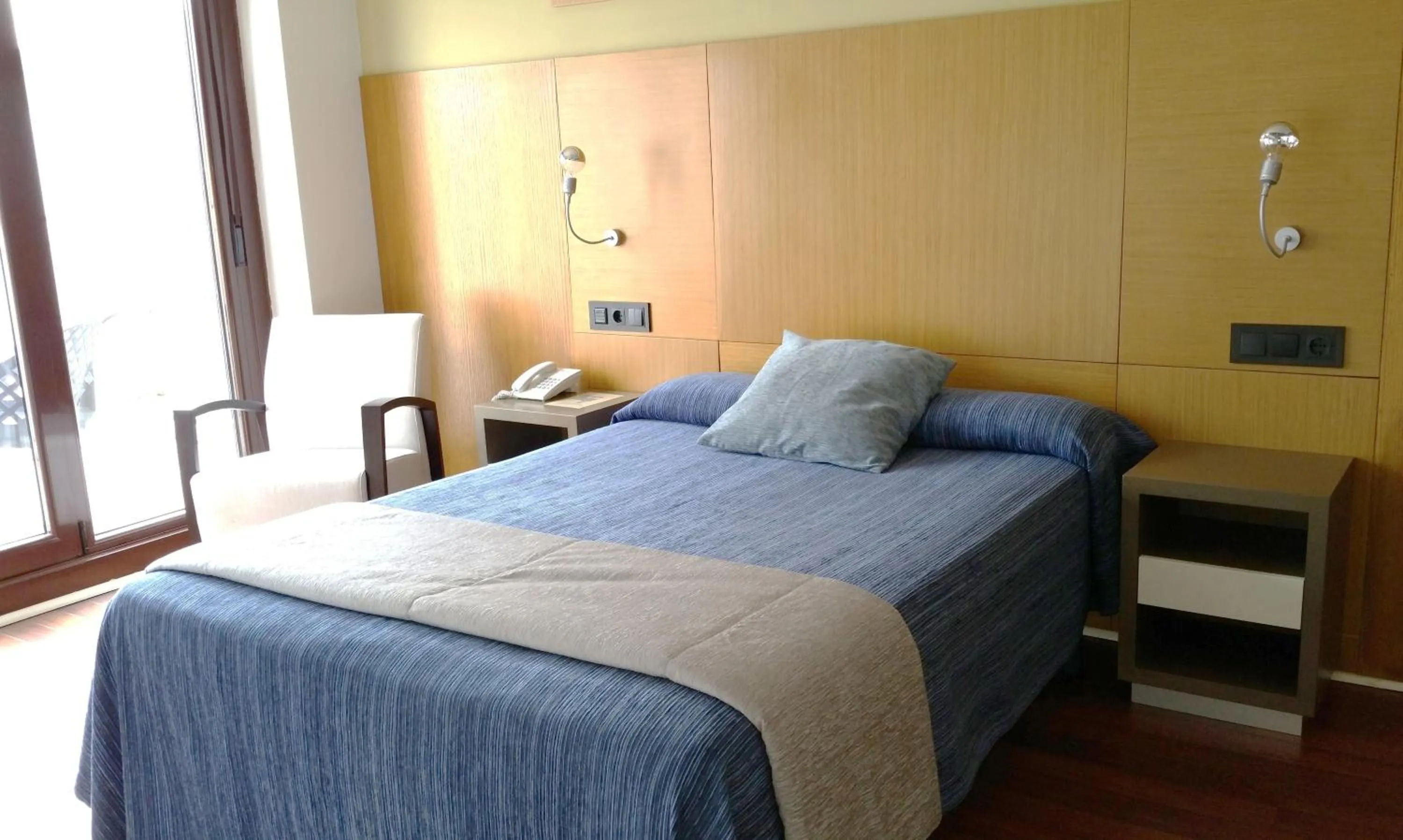Photo of the whole room, Bed in Isla Nova Hotel