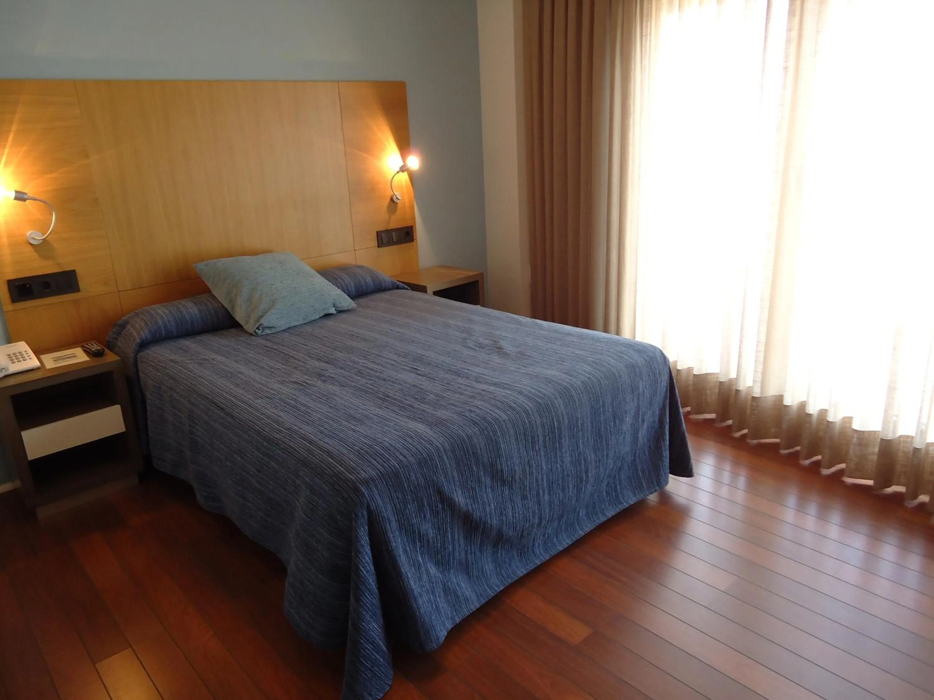 Photo of the whole room, Bed in Isla Nova Hotel