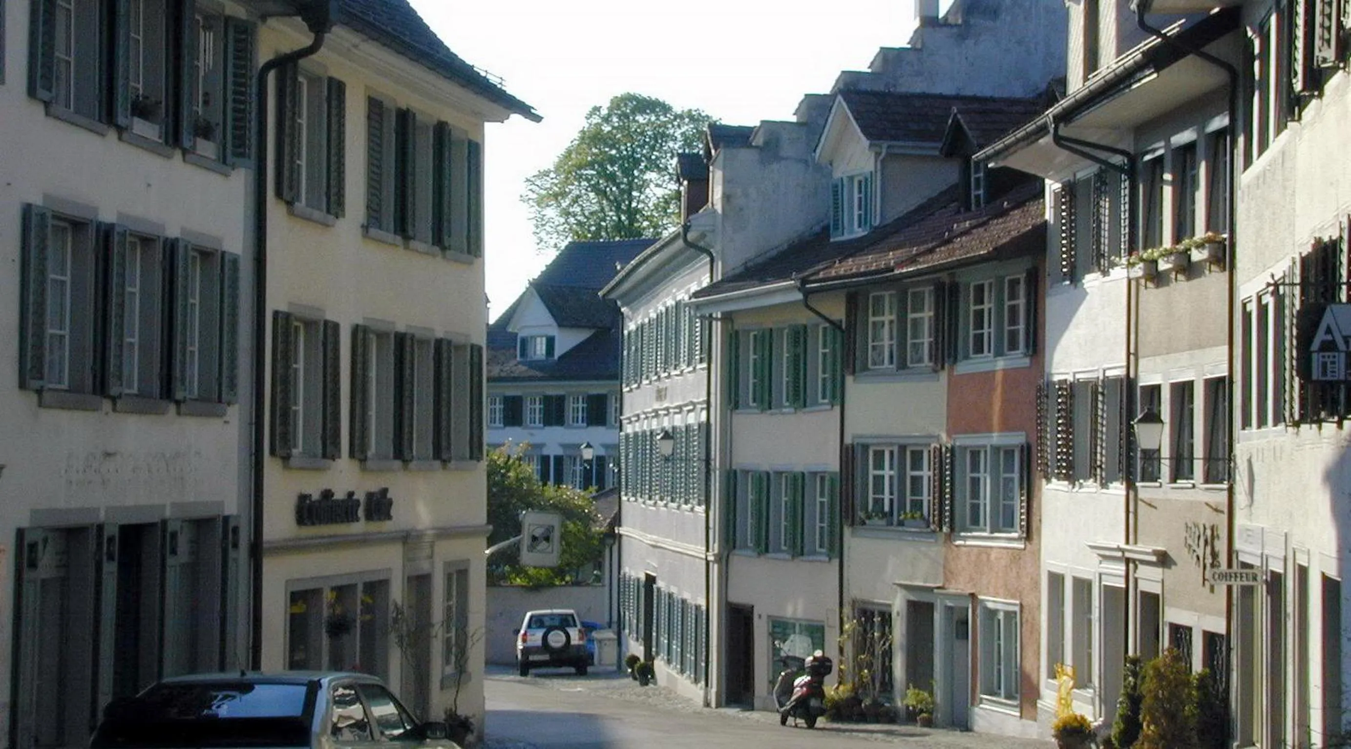 Neighbourhood in Hotel Le Lion - Self Check-in
