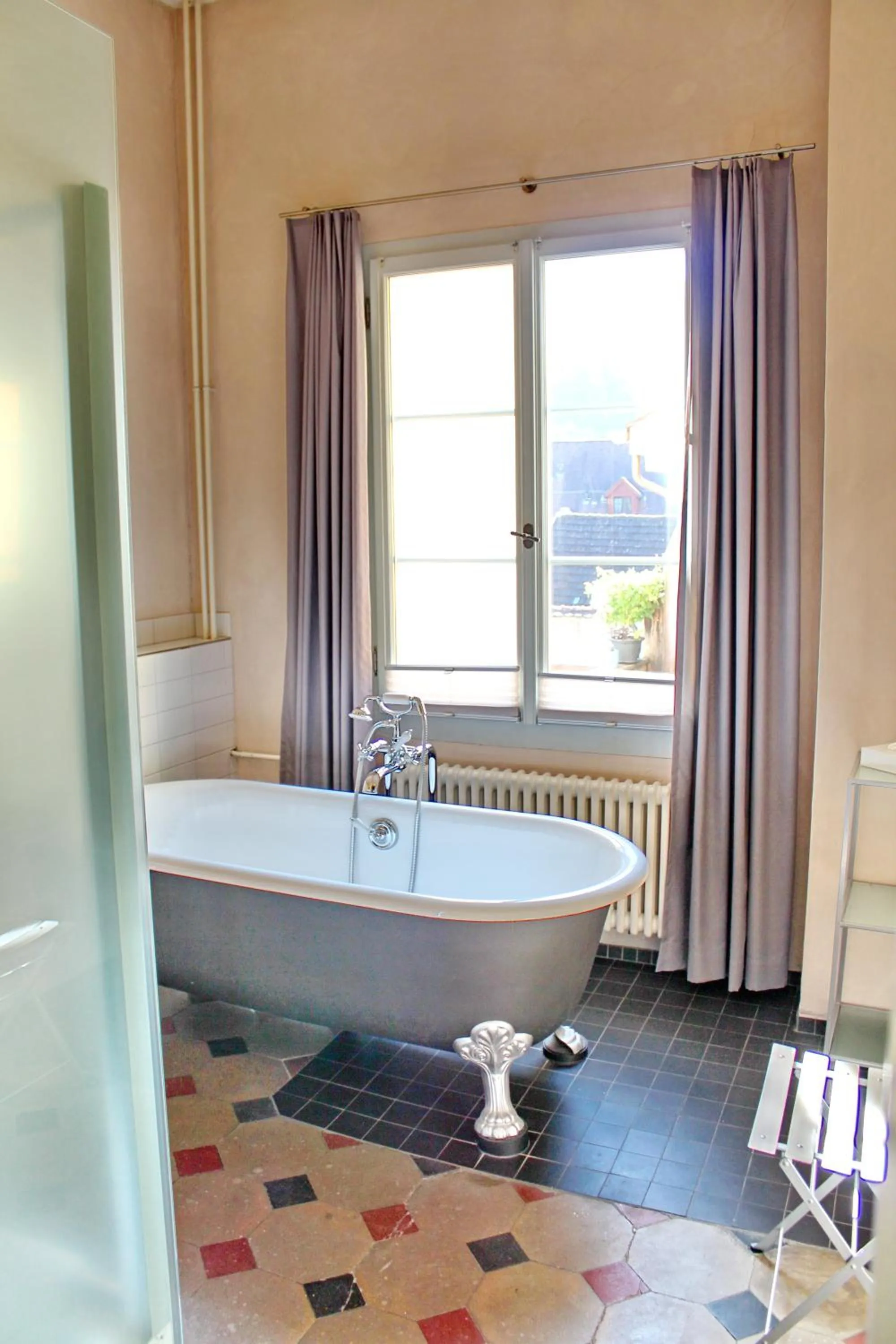 Bathroom in Hotel Le Lion - Self Check-in