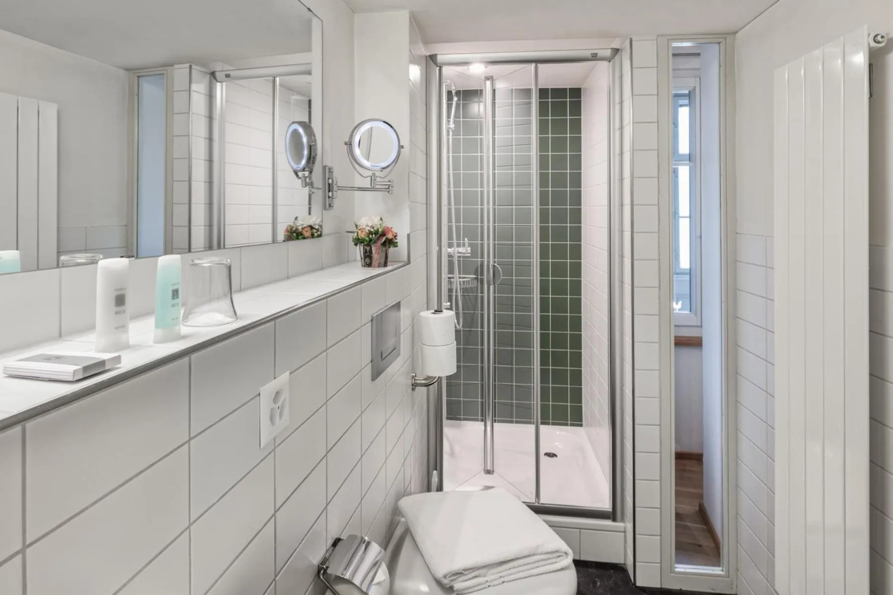 Bathroom in Hotel Le Lion - Self Check-in