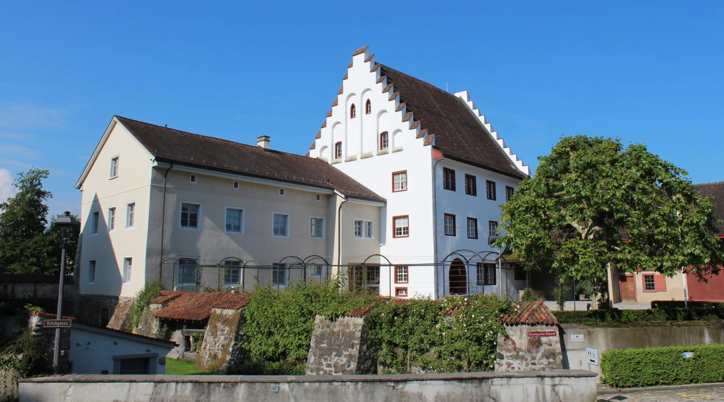 Neighbourhood in Hotel Le Lion - Self Check-in