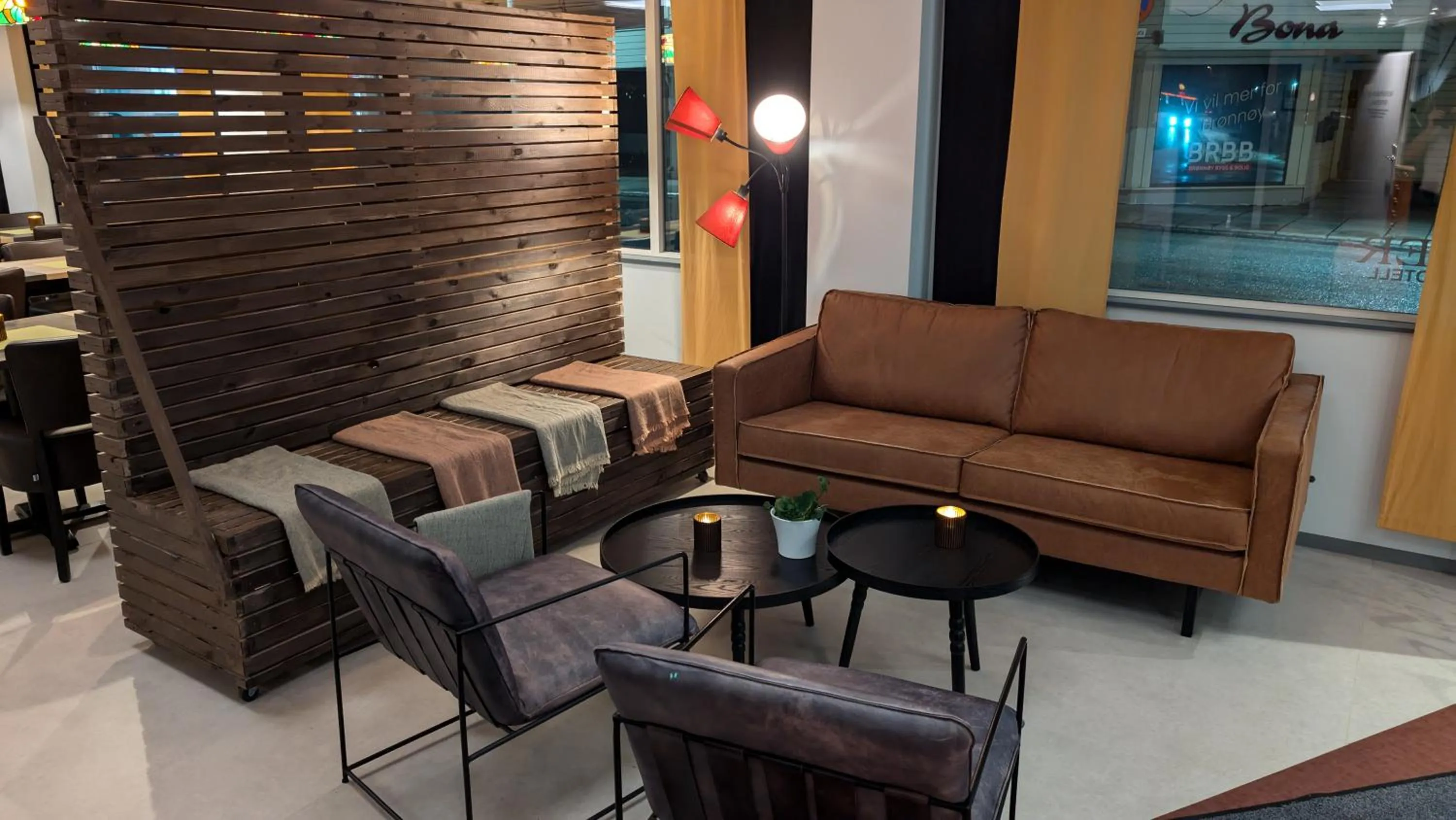 Lobby or reception in Corner Hotell