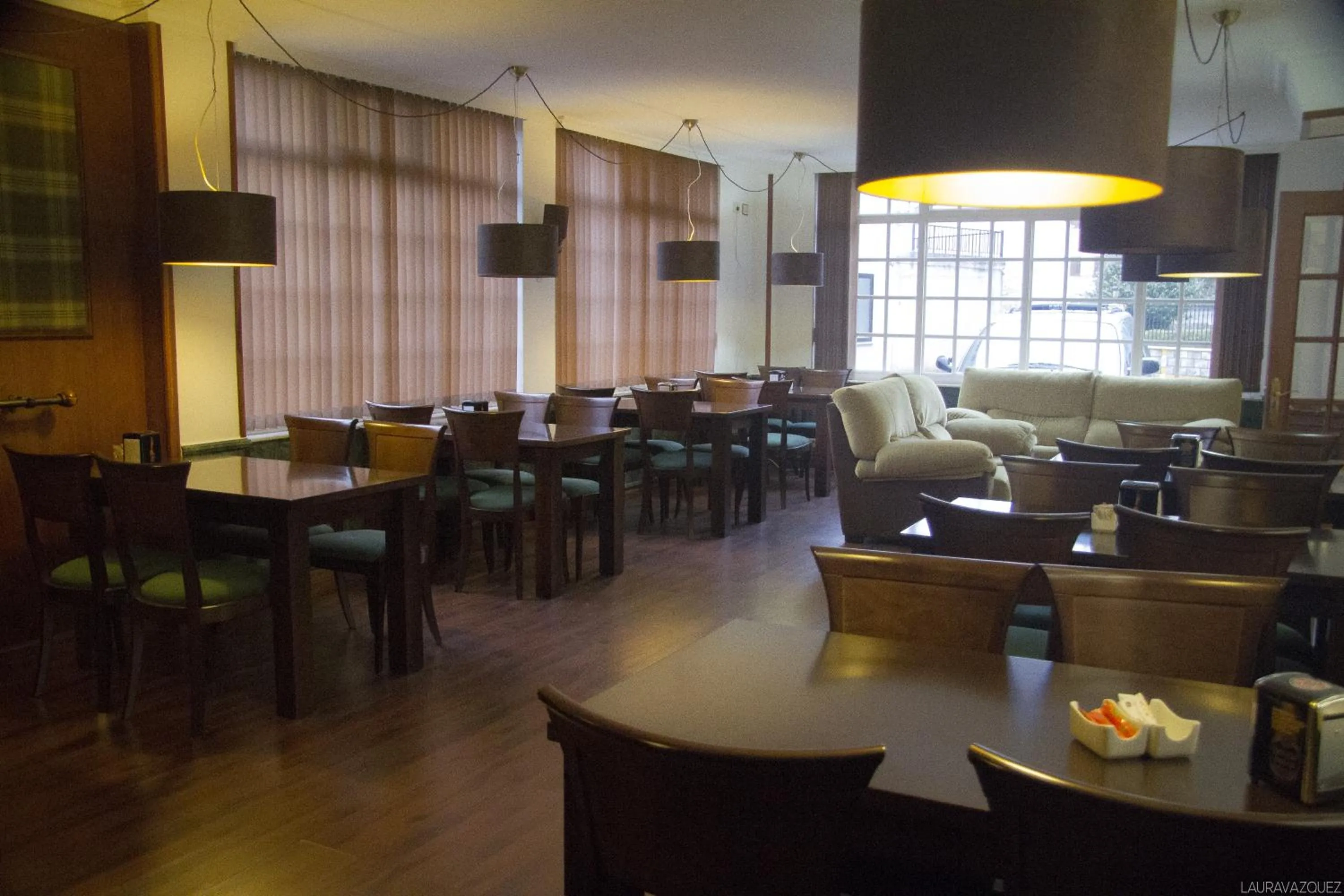 Restaurant/places to eat in As Areas II