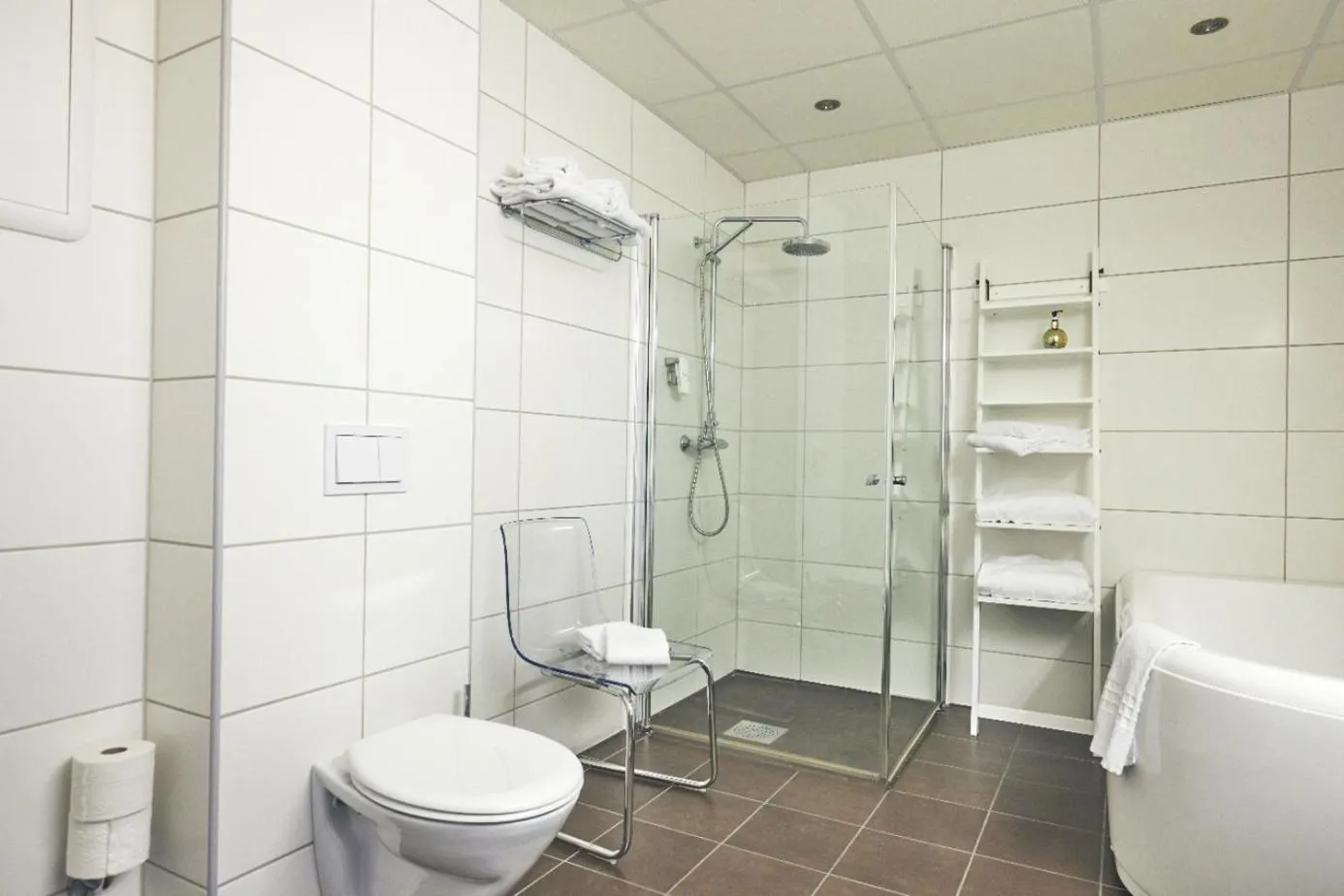 Bathroom in Hotel Frøya