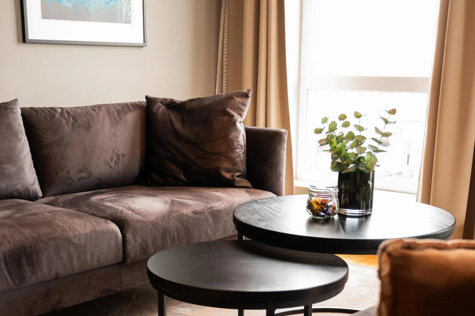 Seating area in Hotel Frøya