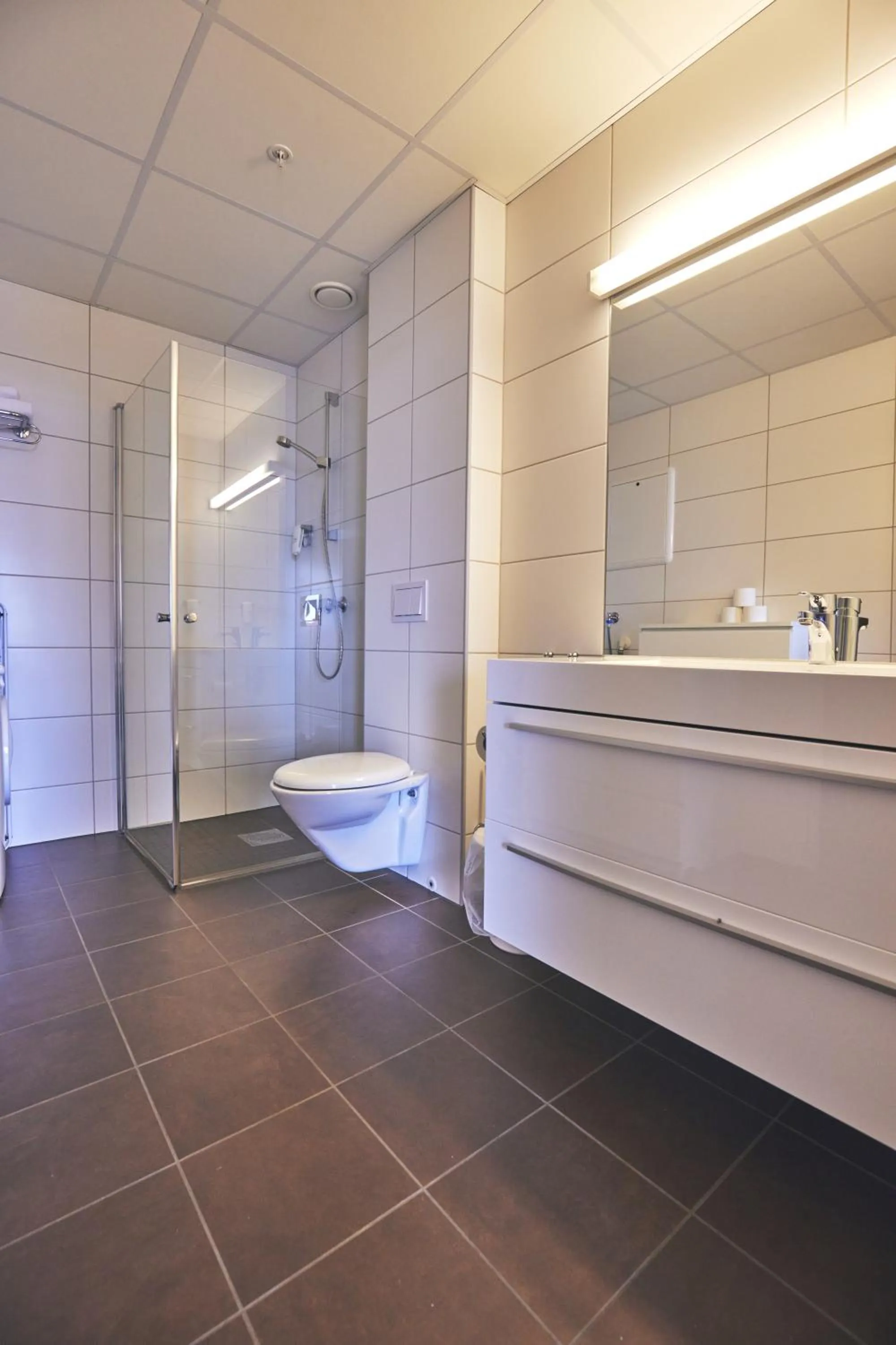 Bathroom in Hotel Frøya