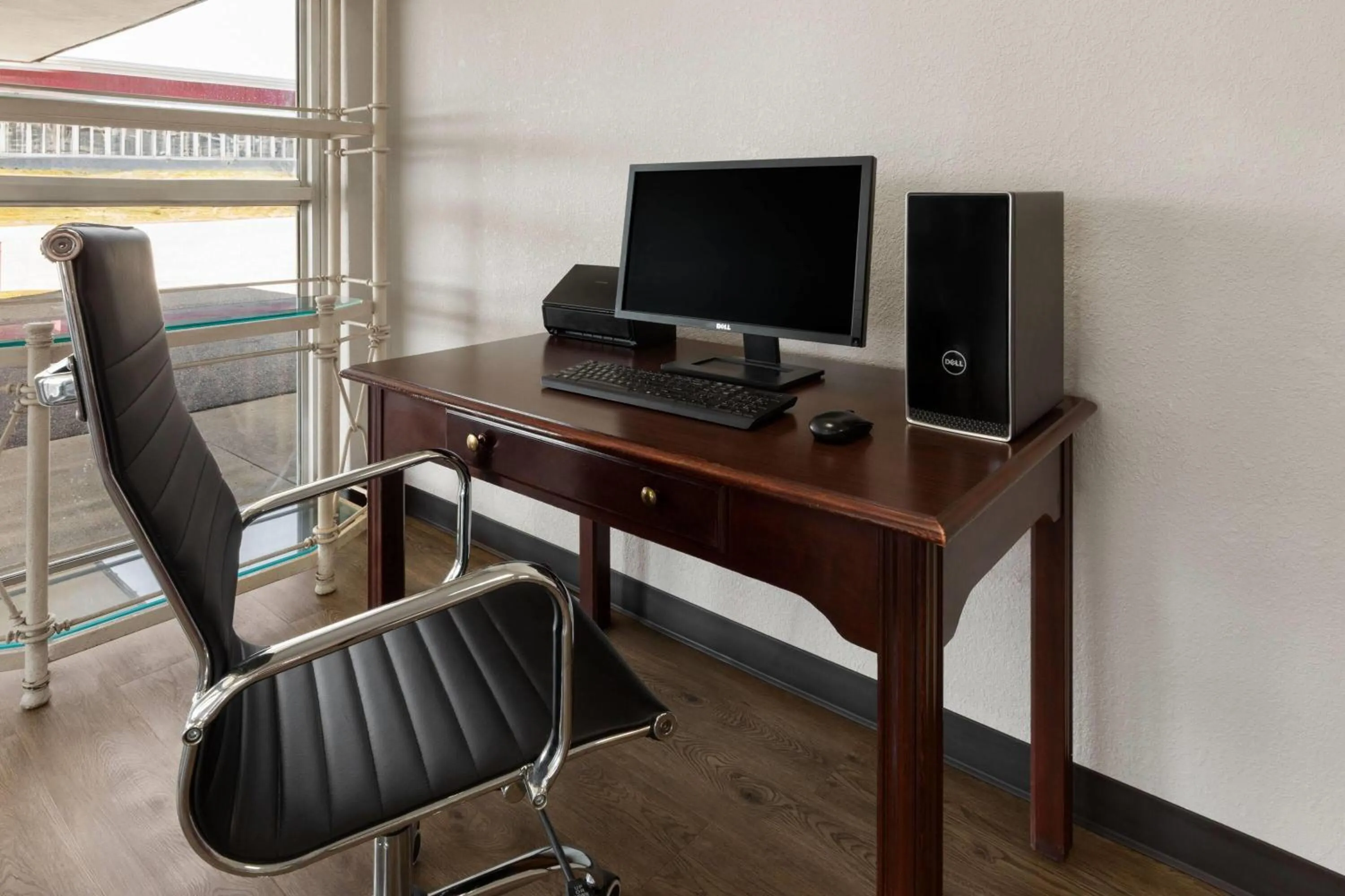 Business facilities in Days Inn by Wyndham Cambridge