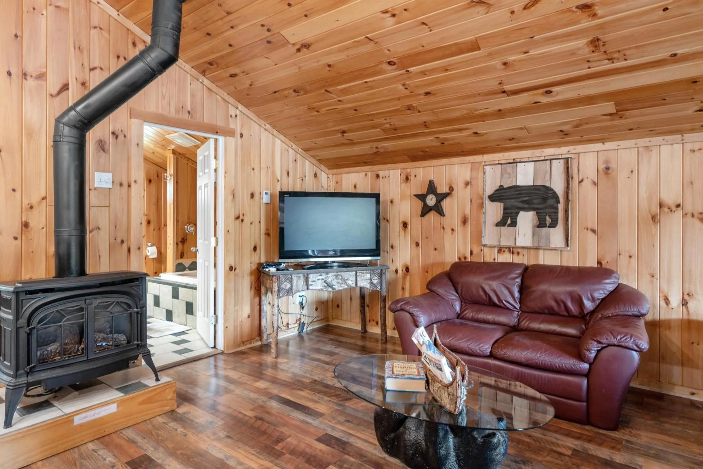 Hide-A-Way Waterfront Cottages