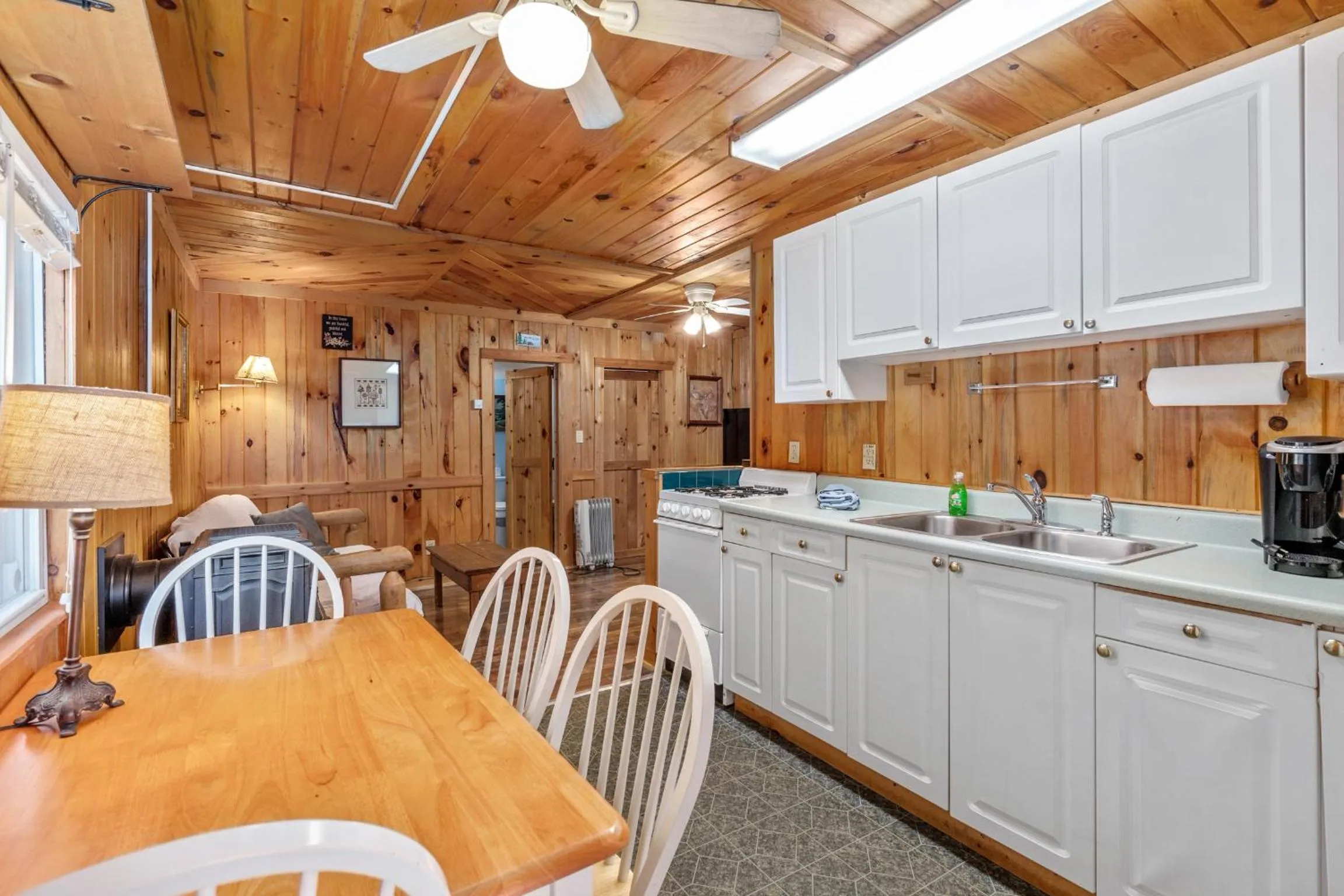 Hide-A-Way Waterfront Cottages