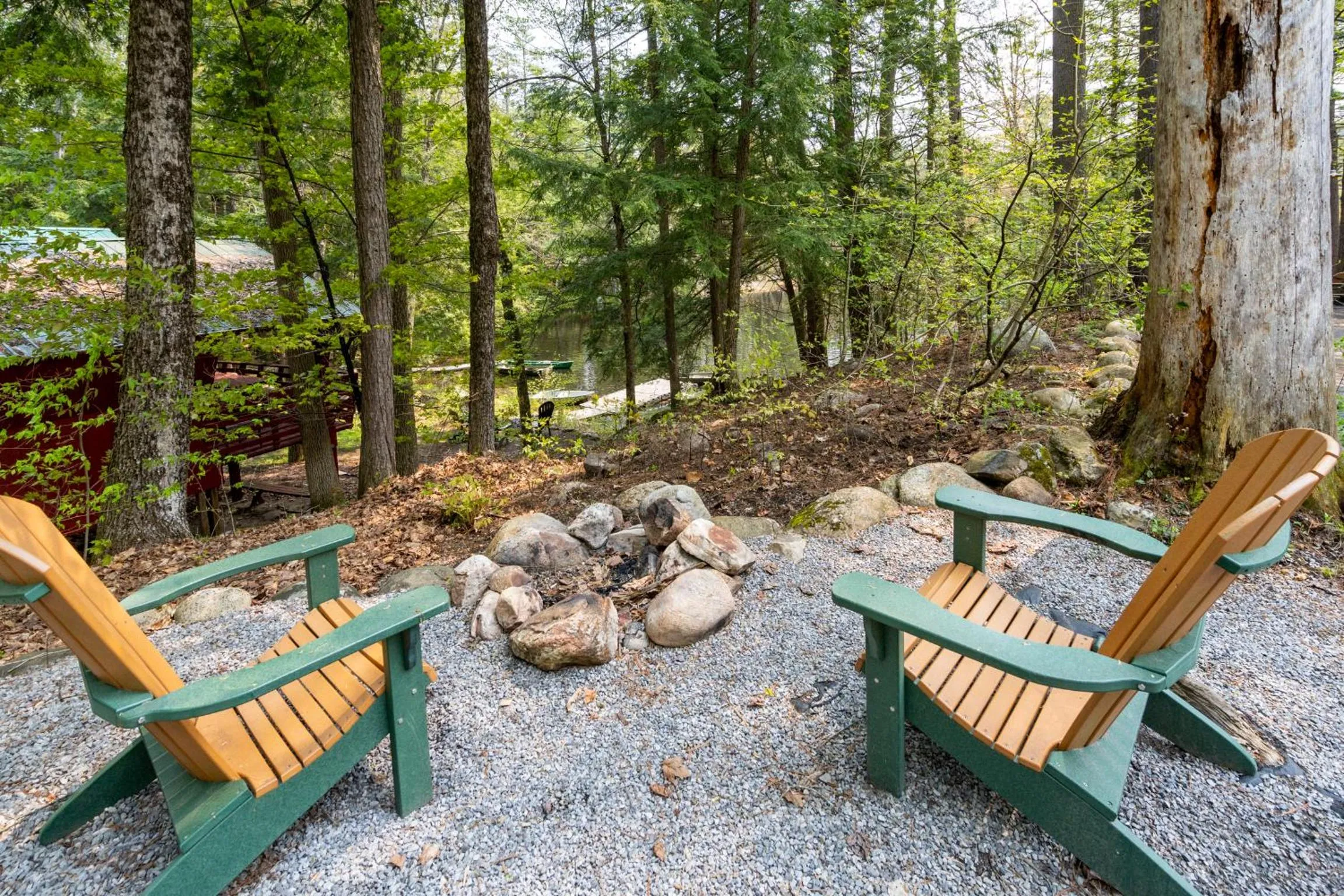 Hide-A-Way Waterfront Cottages