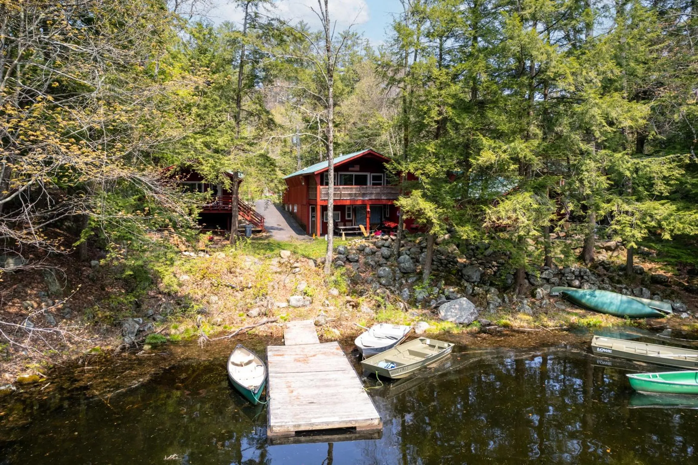 Hide-A-Way Waterfront Cottages