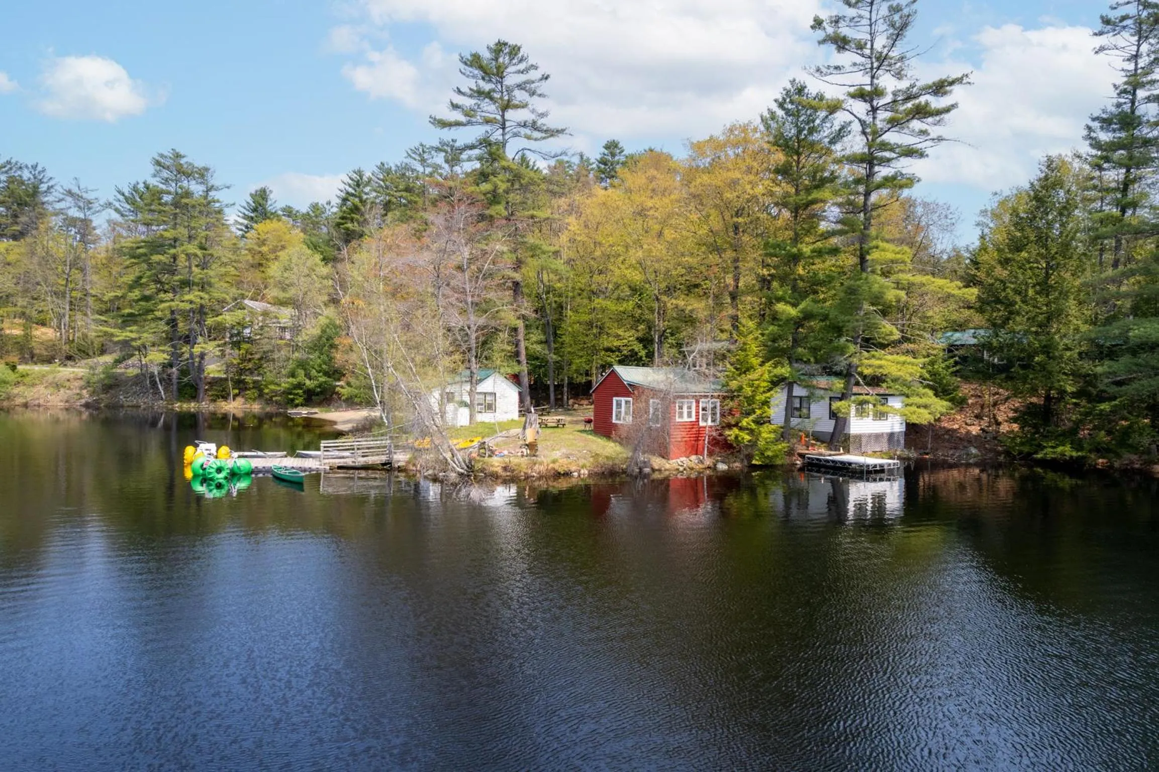 Hide-A-Way Waterfront Cottages