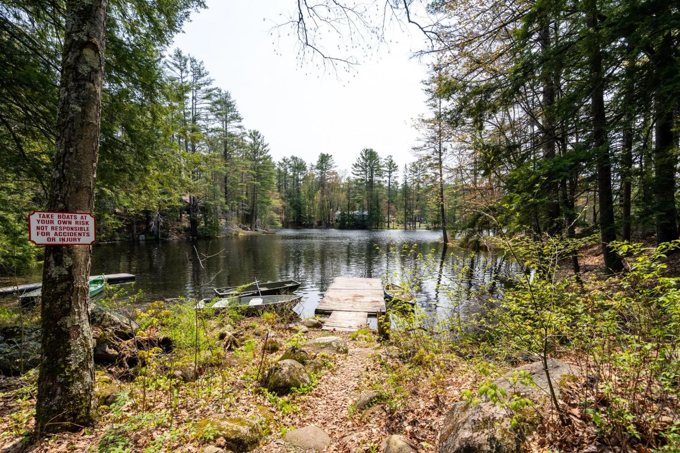 Hide-A-Way Waterfront Cottages