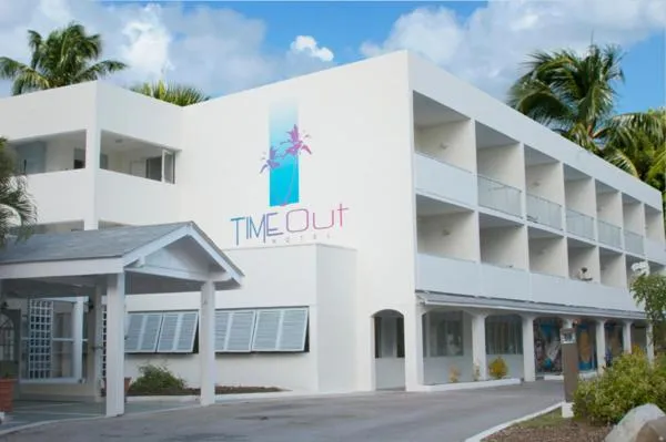 Facade/entrance in Time Out Hotel