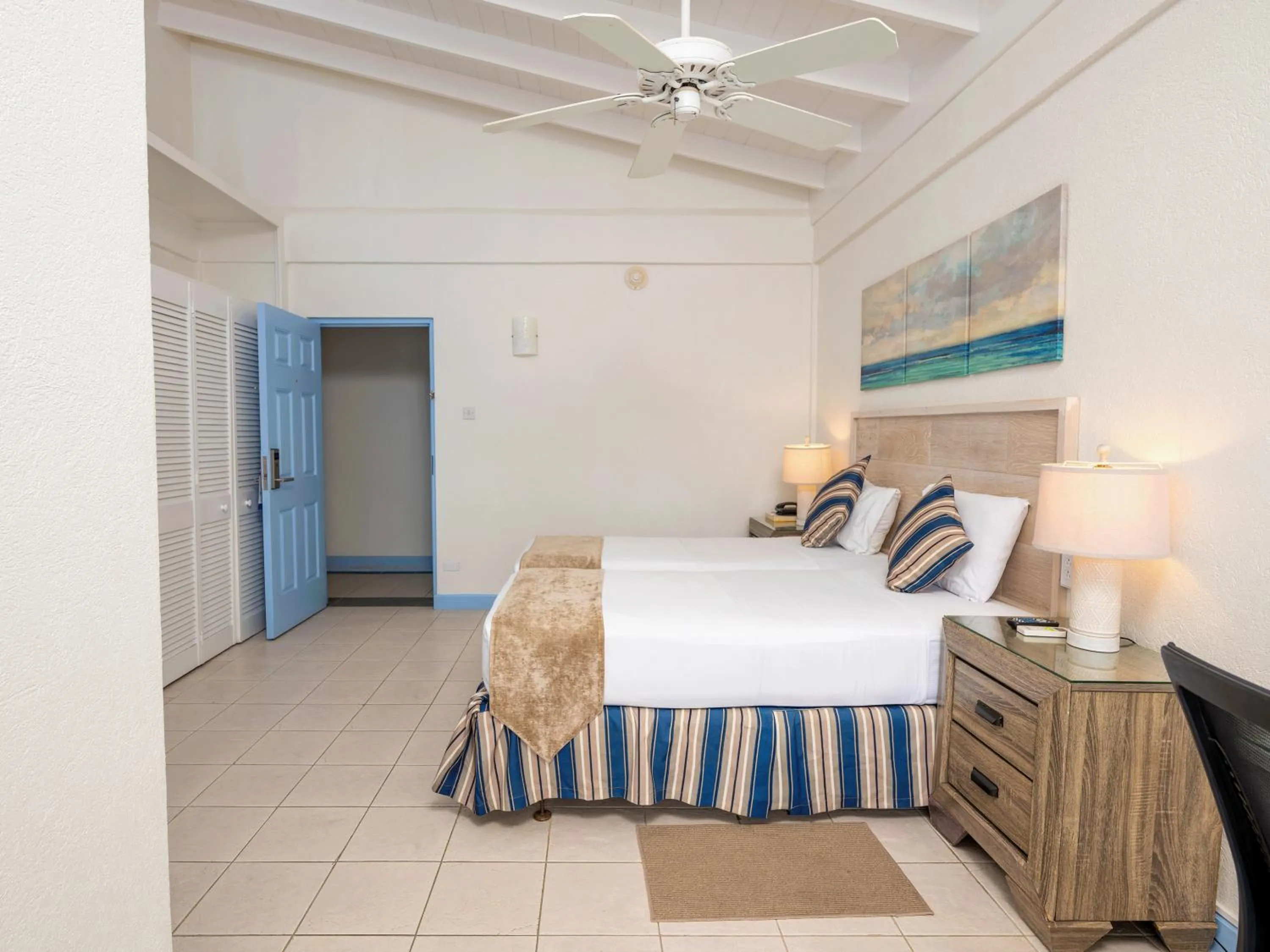 air conditioner, Bed in Time Out Hotel