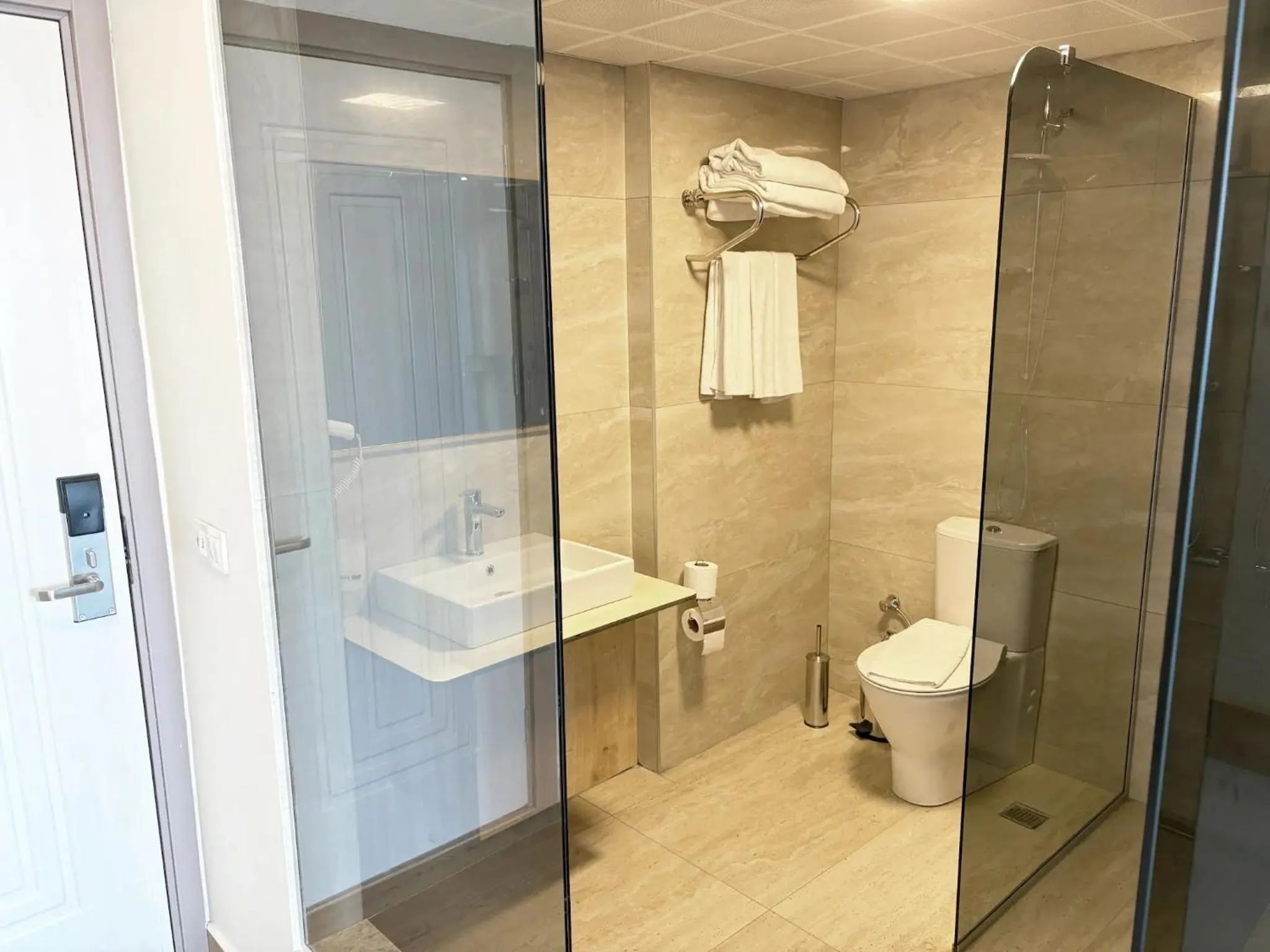 Shower in Azak Beach Hotel