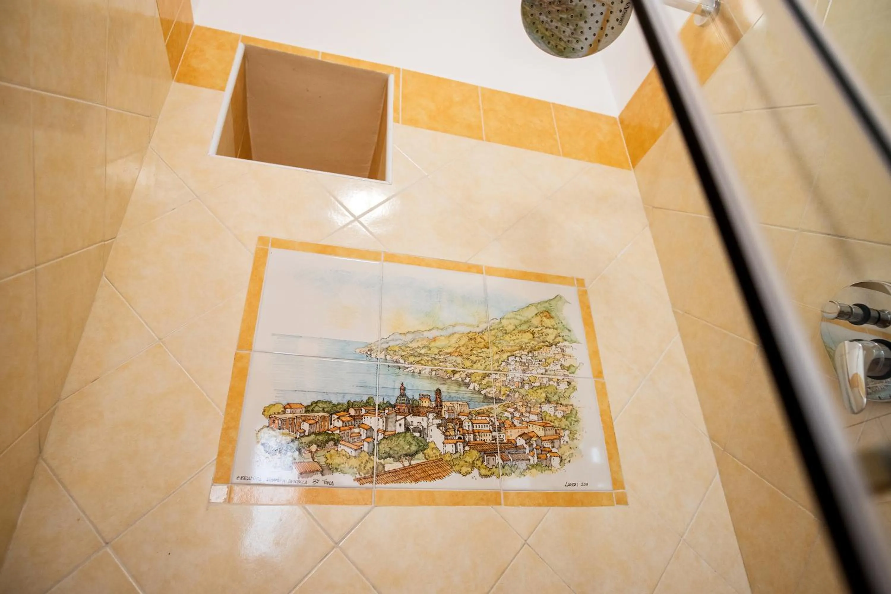 Shower in Casa Lo Scrigno