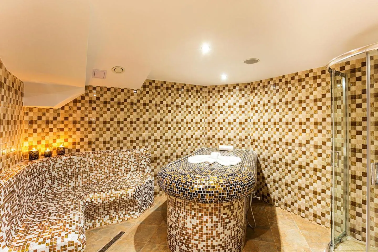 Family Hotel Romantika