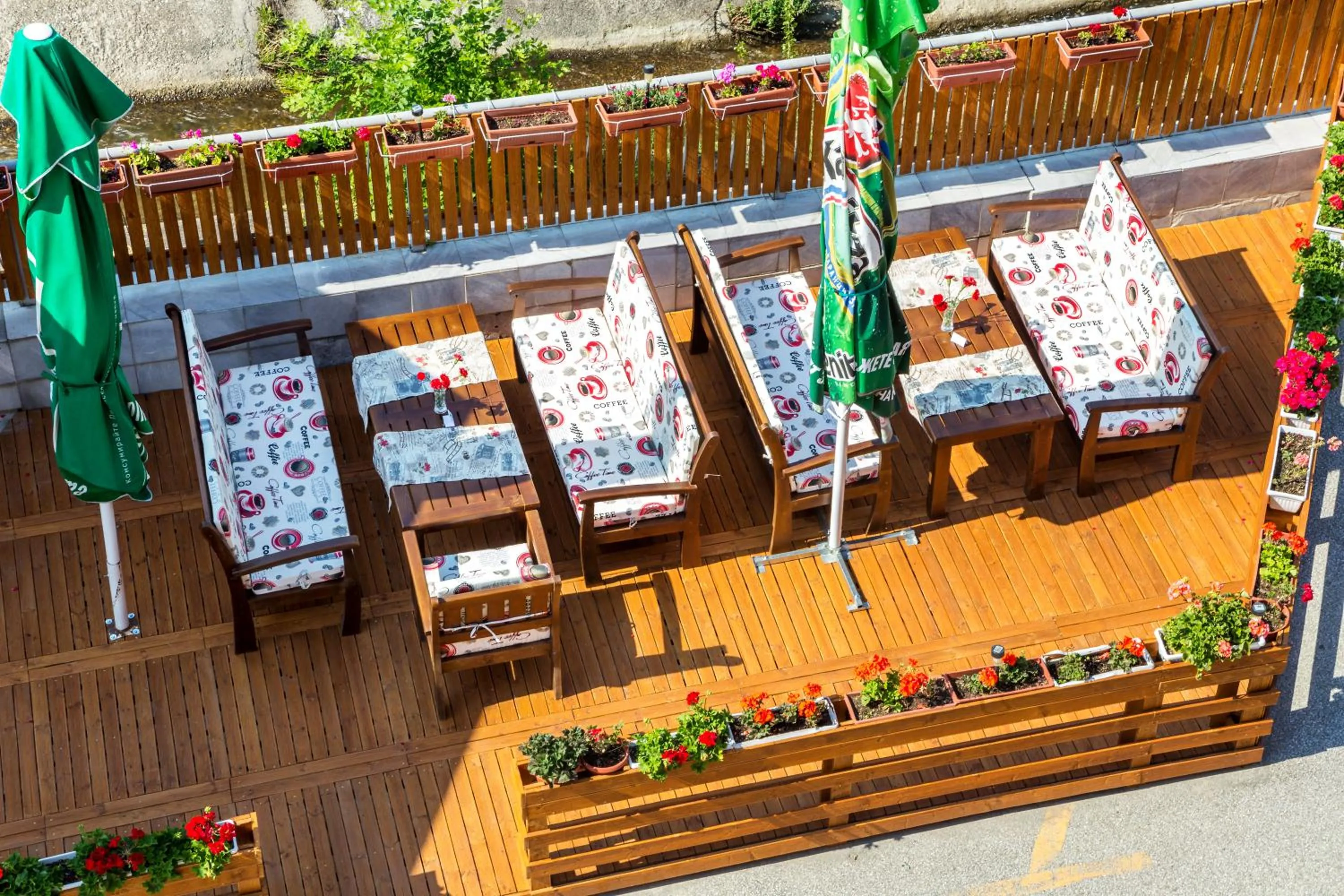 Garden in Family Hotel Romantika