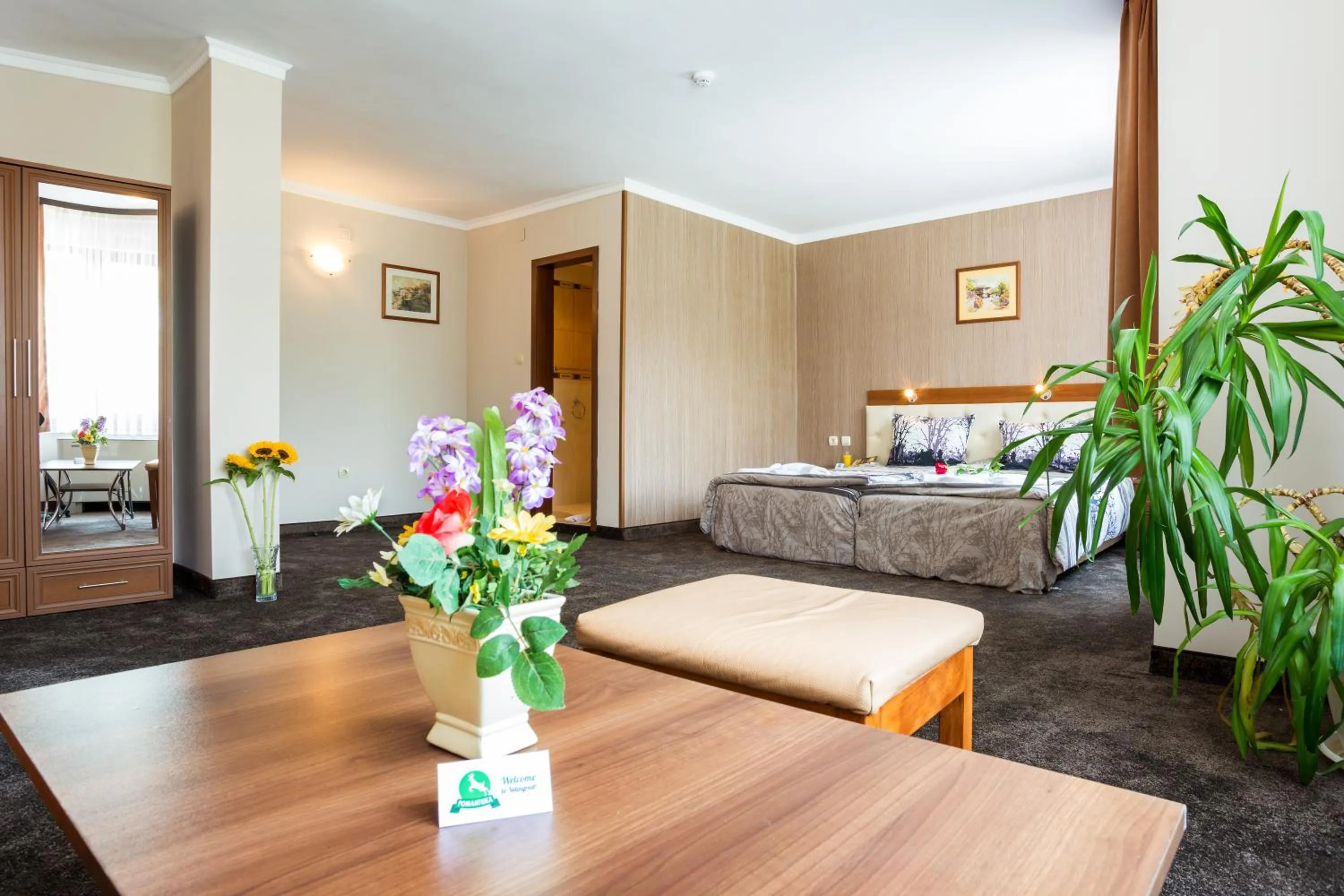 Bed in Family Hotel Romantika