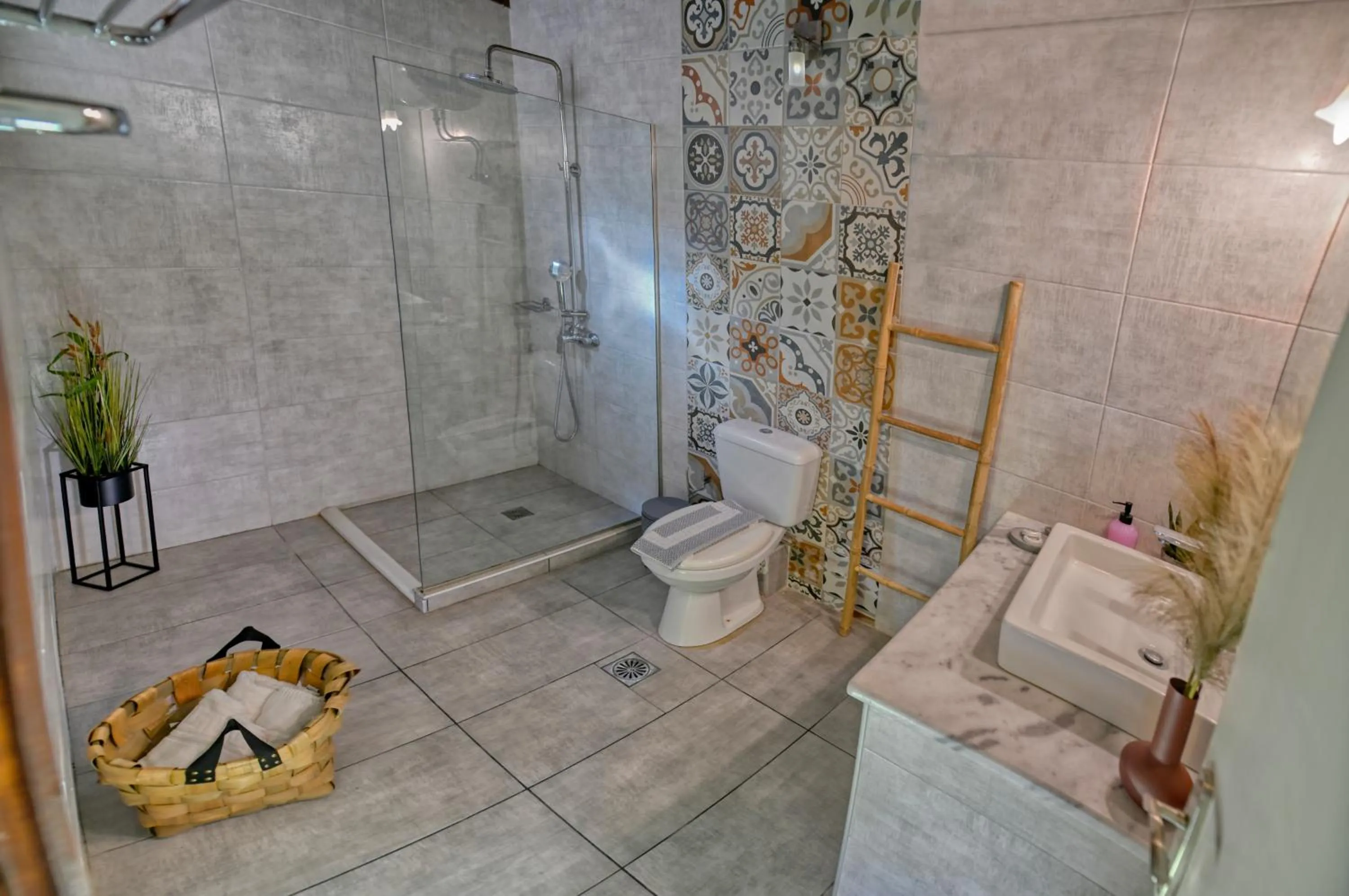 Shower in Villas Vista Del Mar