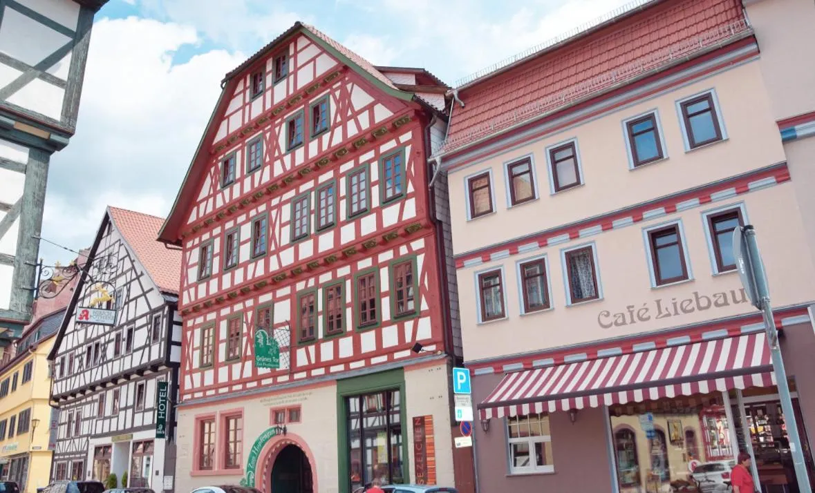 Property building in Grünes Tor