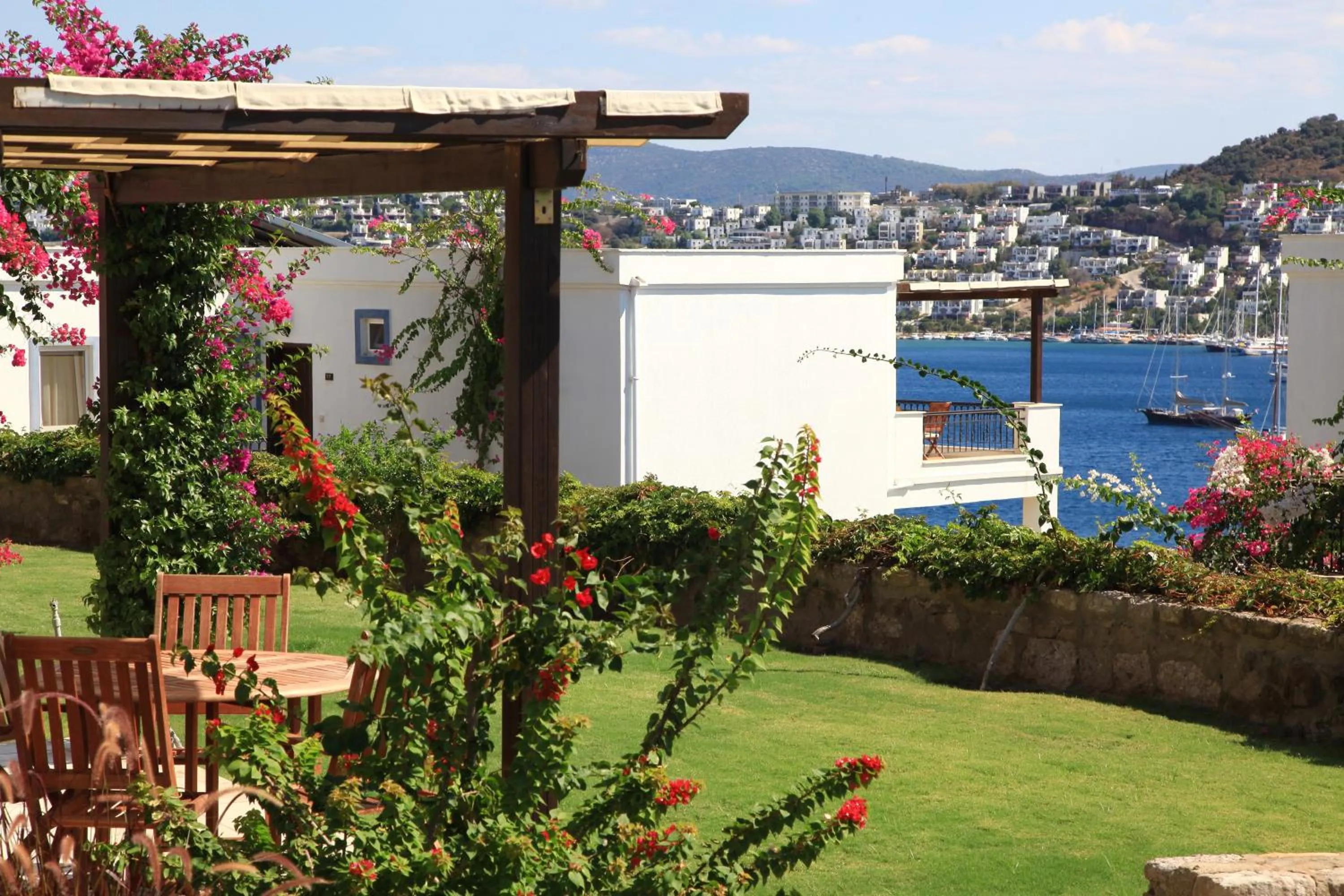 Day in Aktur Residence