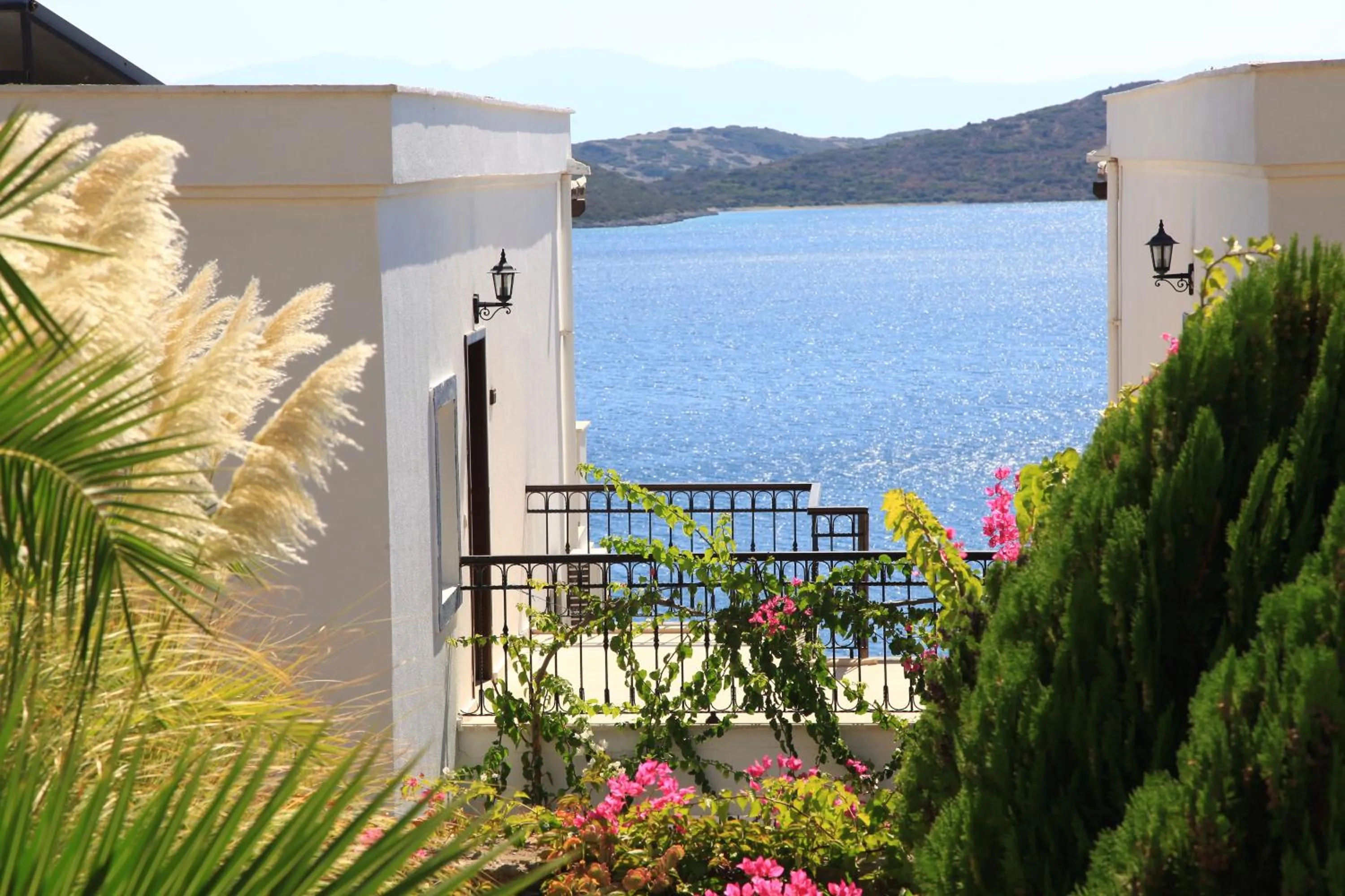 Day in Aktur Residence