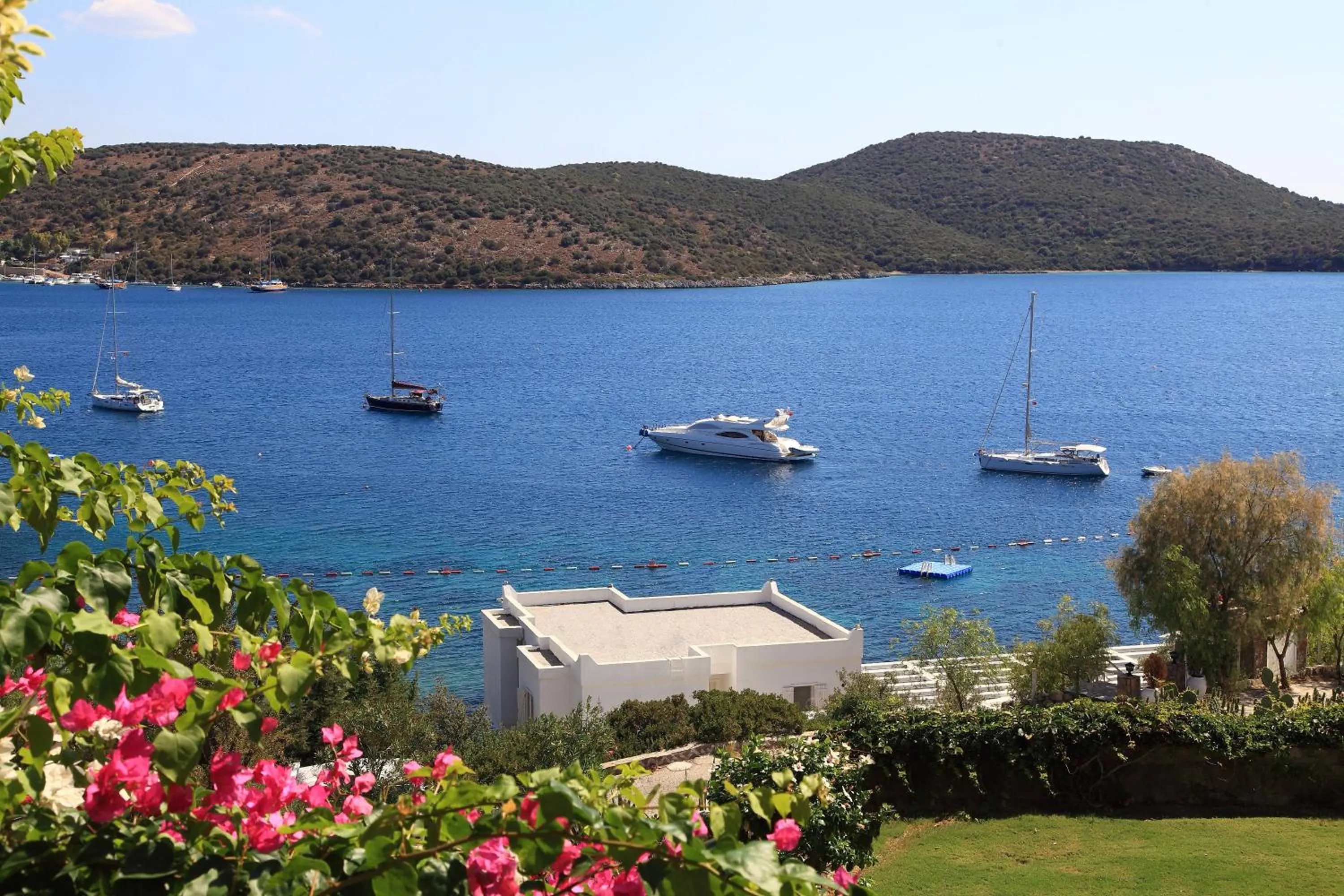 Day in Aktur Residence