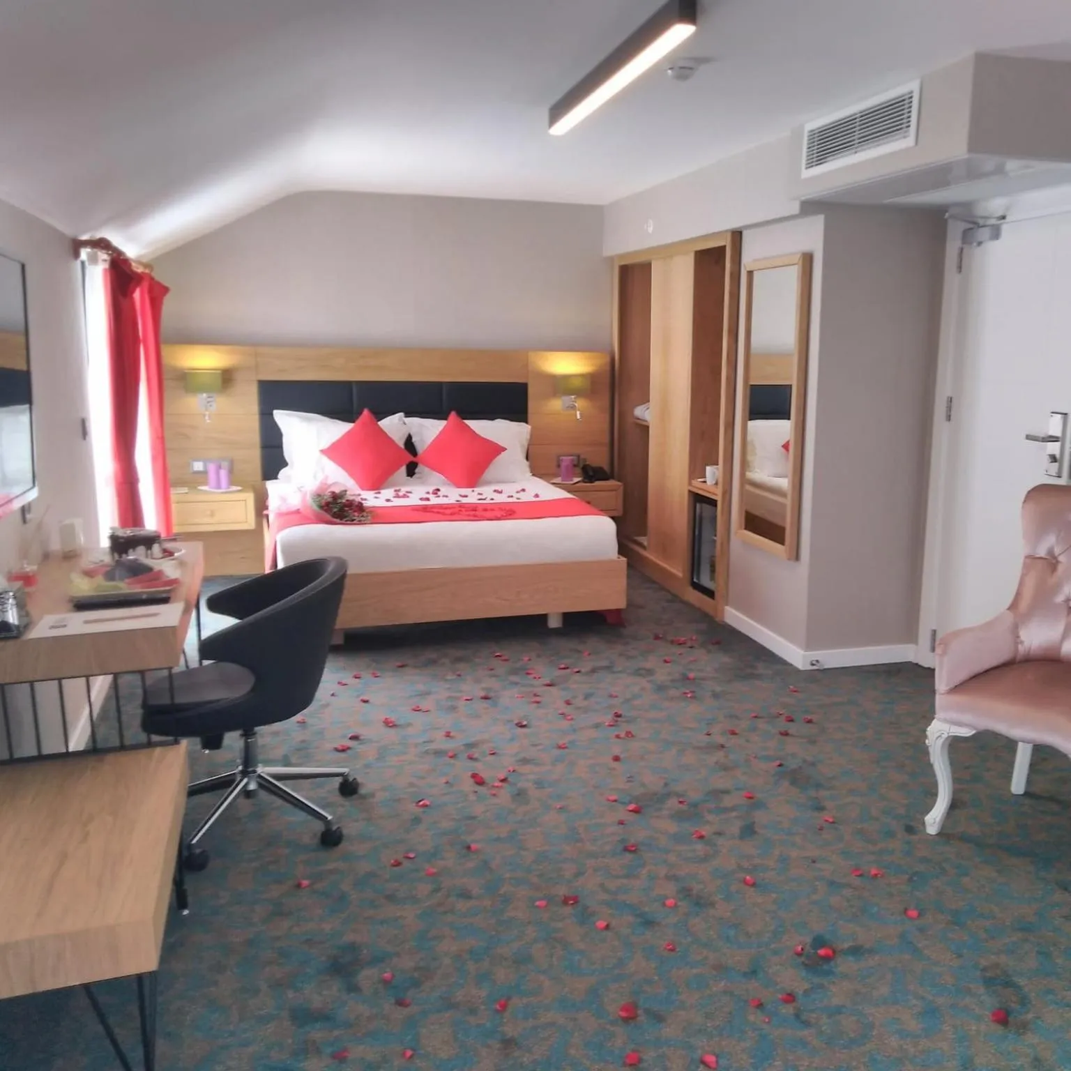 Bedroom, Bed in Sera Nature Hotel & Spa