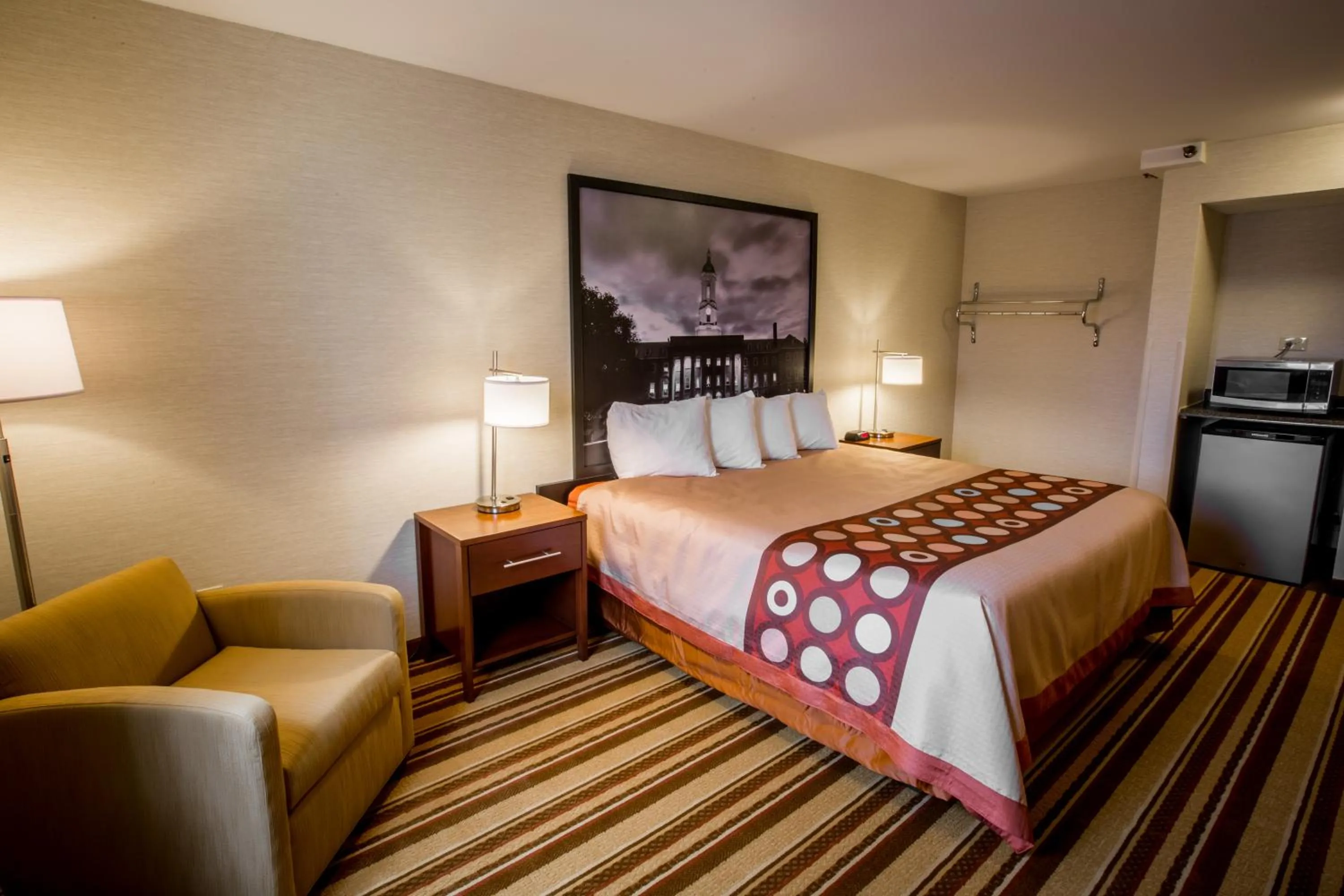 Bedroom, Bed in Super 8 by Wyndham State College